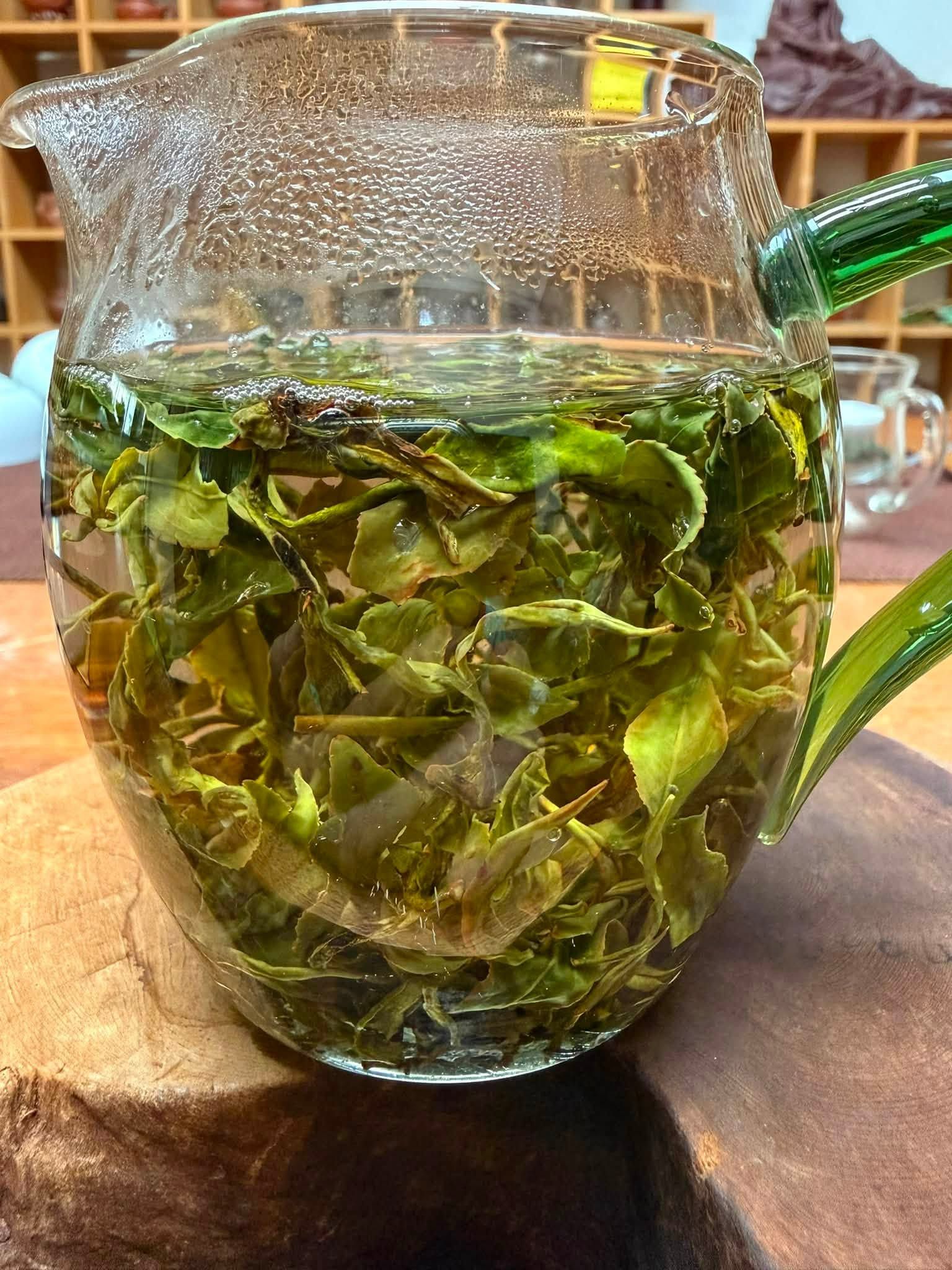 台灣茶 高山茶 鑽石級蜜香綠茶｜梨山翠巒北線｜海拔2000公尺稀有茶區