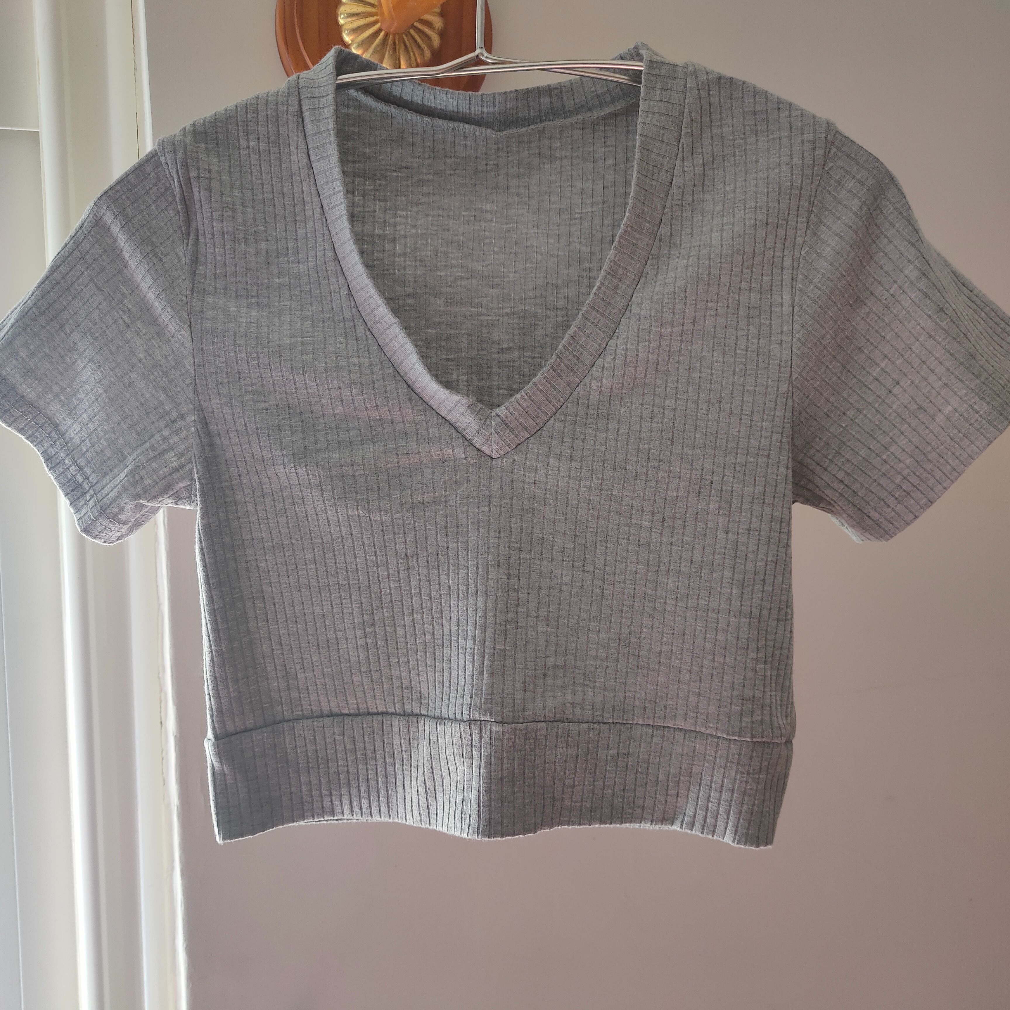 various 21 灰色套裝+various 21 bra top（黑）