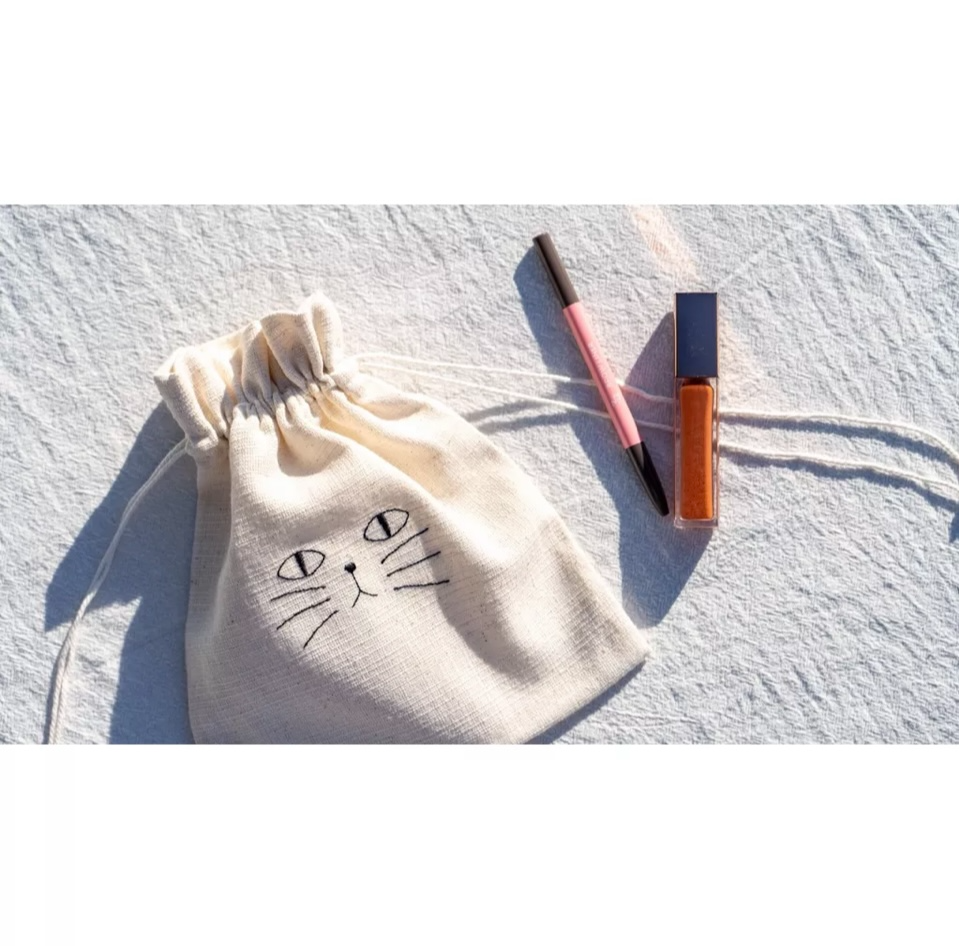 〔現貨〕泰國刺繡貓咪棉麻束口袋 日本進口布料日系 泰國代購 文創選物 泰國文青選品