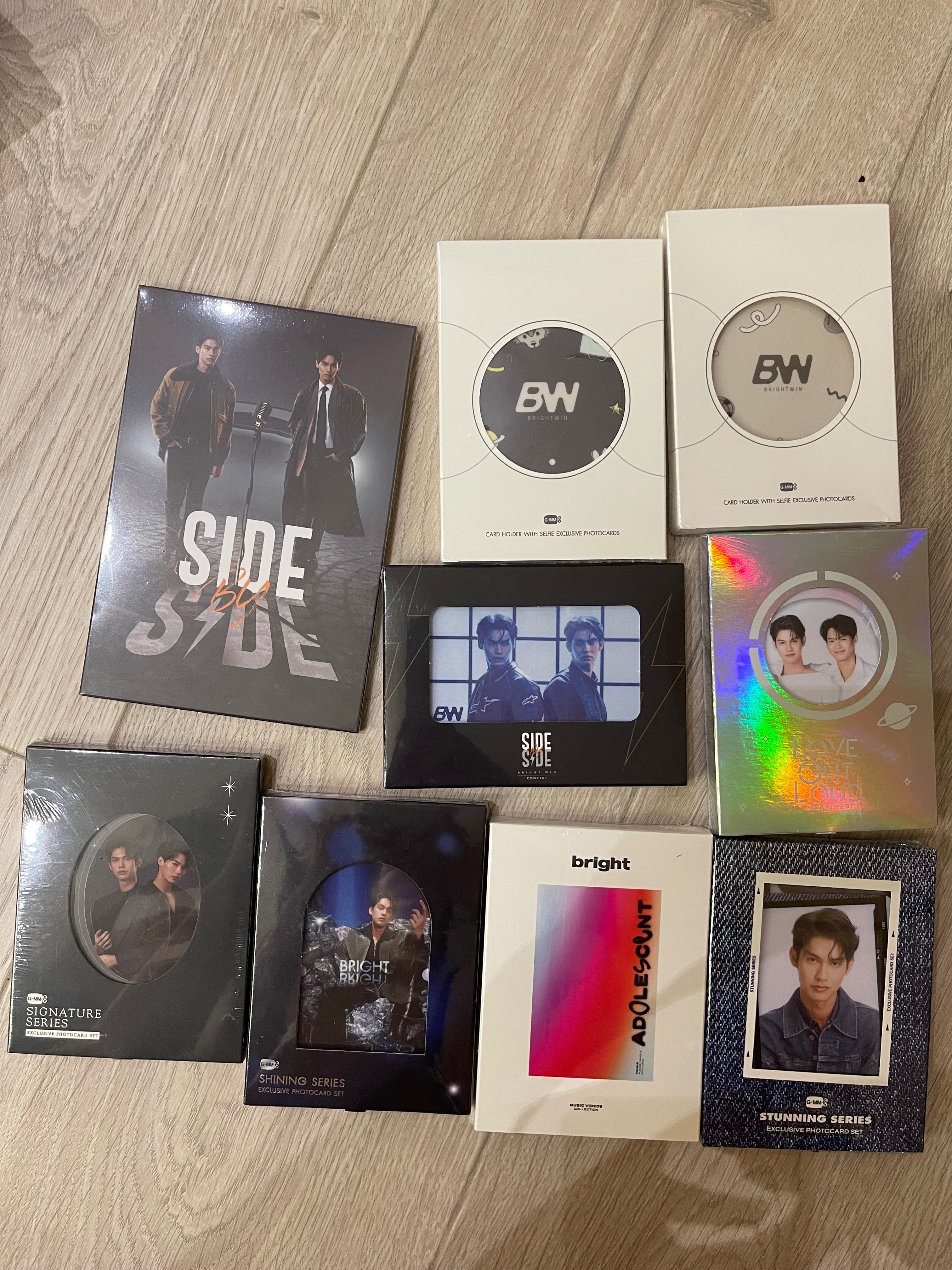 Bright、Win 各式小卡 （皆未拆封） 及證件套組