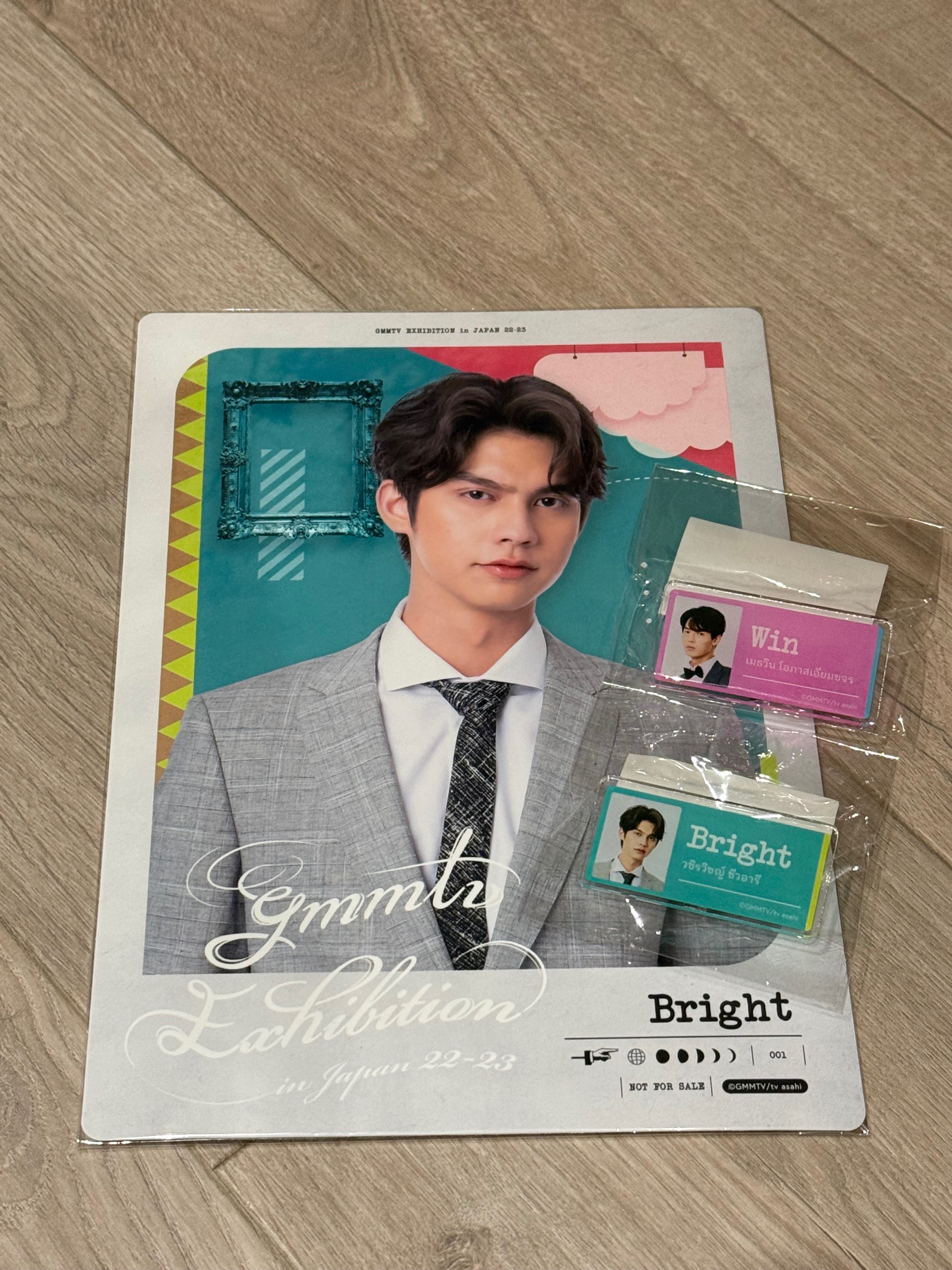 日本限定名片夾、徽章