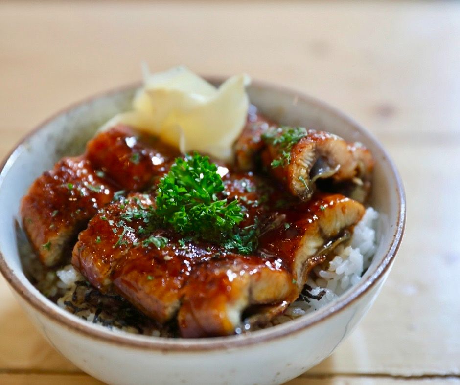 【升升】外銷日本鰻丼便利包 110G （覆熱後淋在白飯上即可獨享）