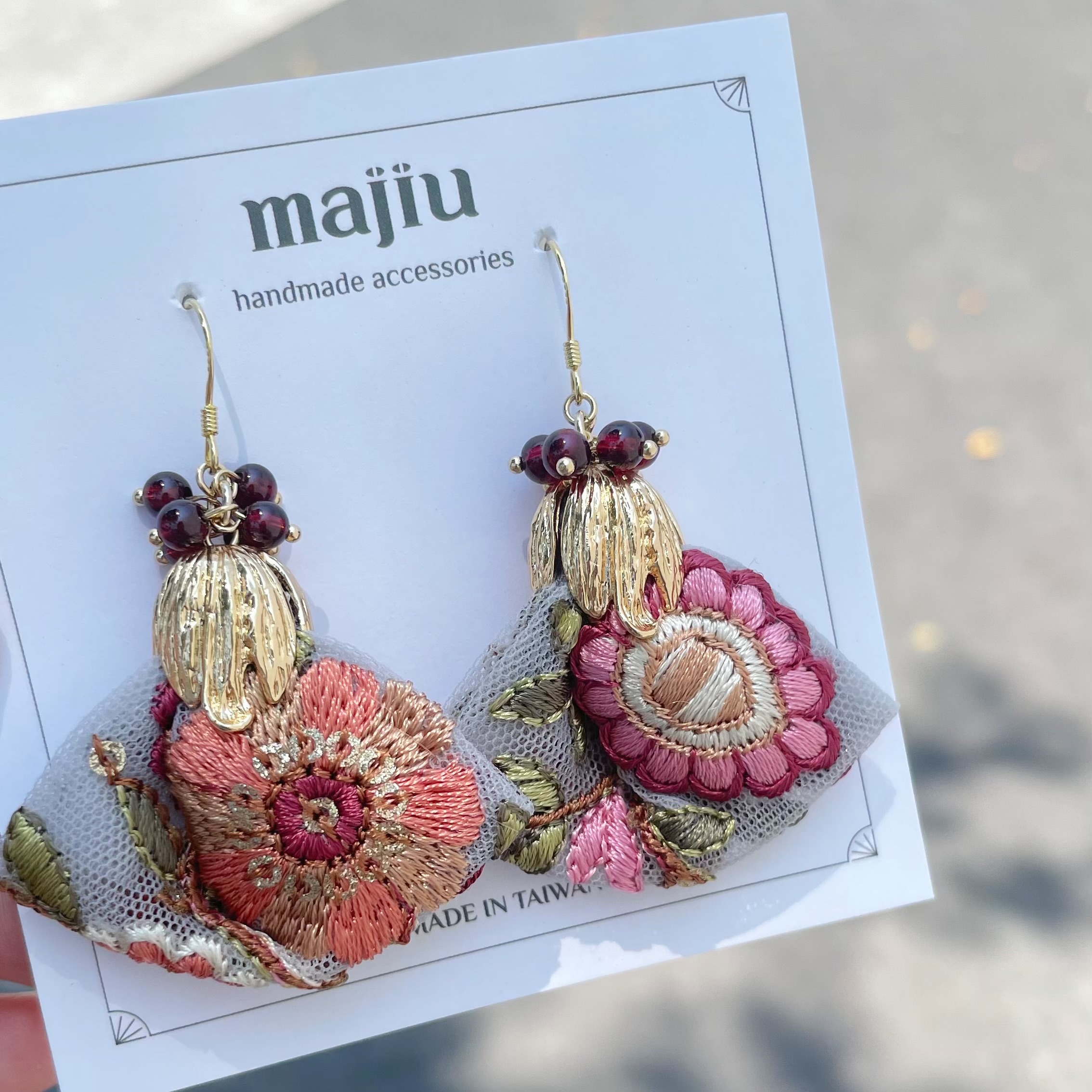 【預購】花苞刺繡織帶款式-改耳夾請在備註告知或IG私訊