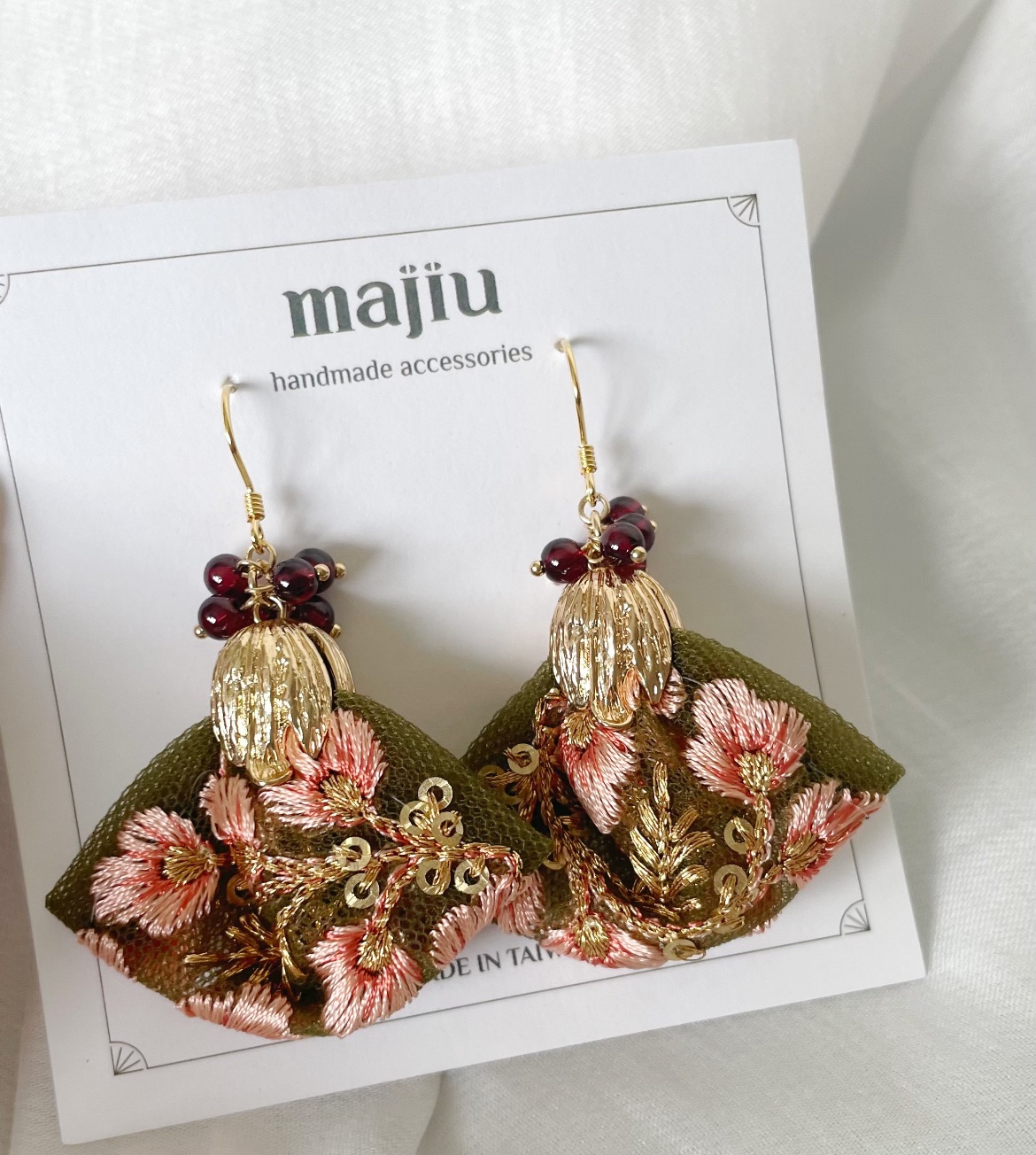 【預購】花苞刺繡織帶款式-改耳夾請在備註告知或IG私訊