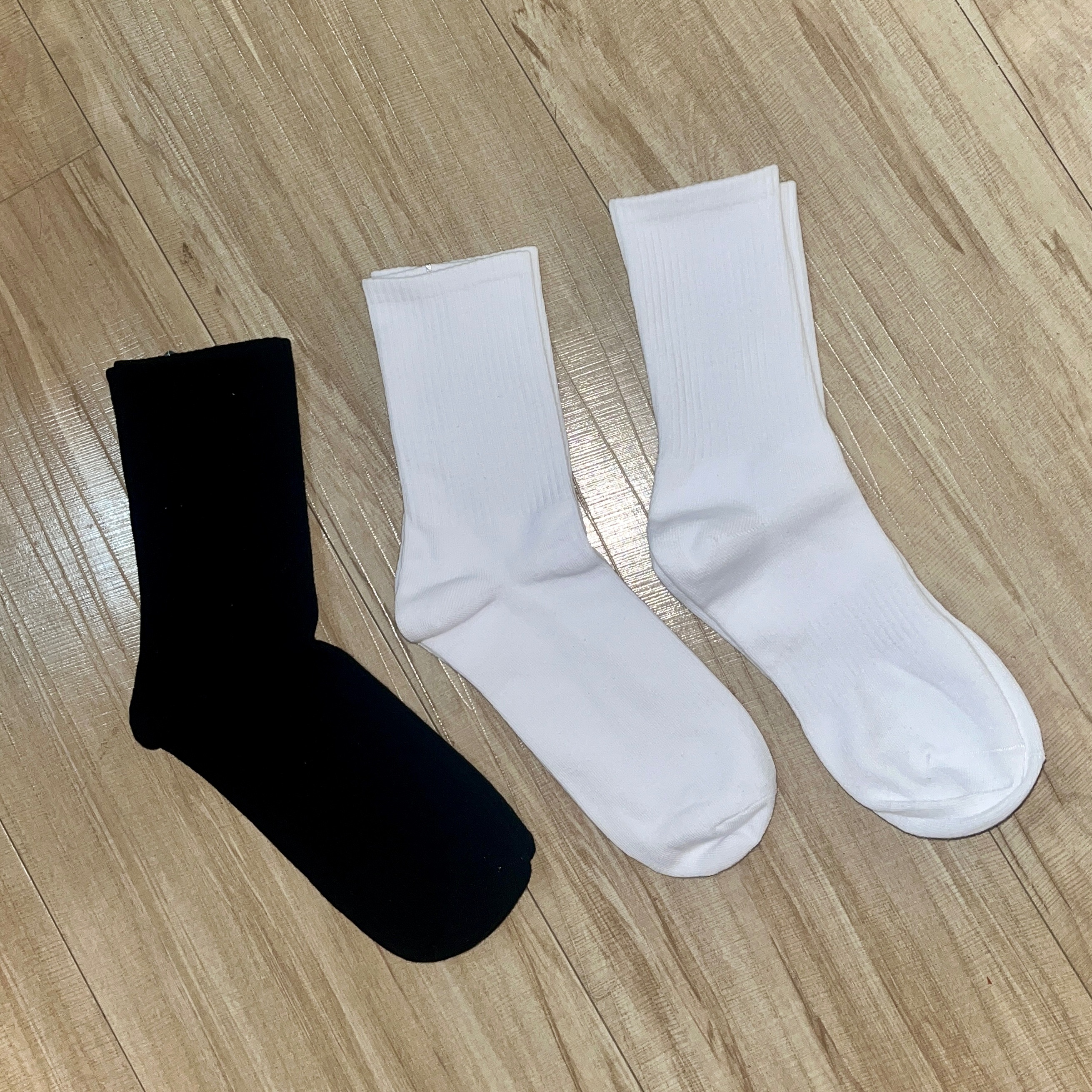 棉質小白與小黑襪🧦不起毛球🧶