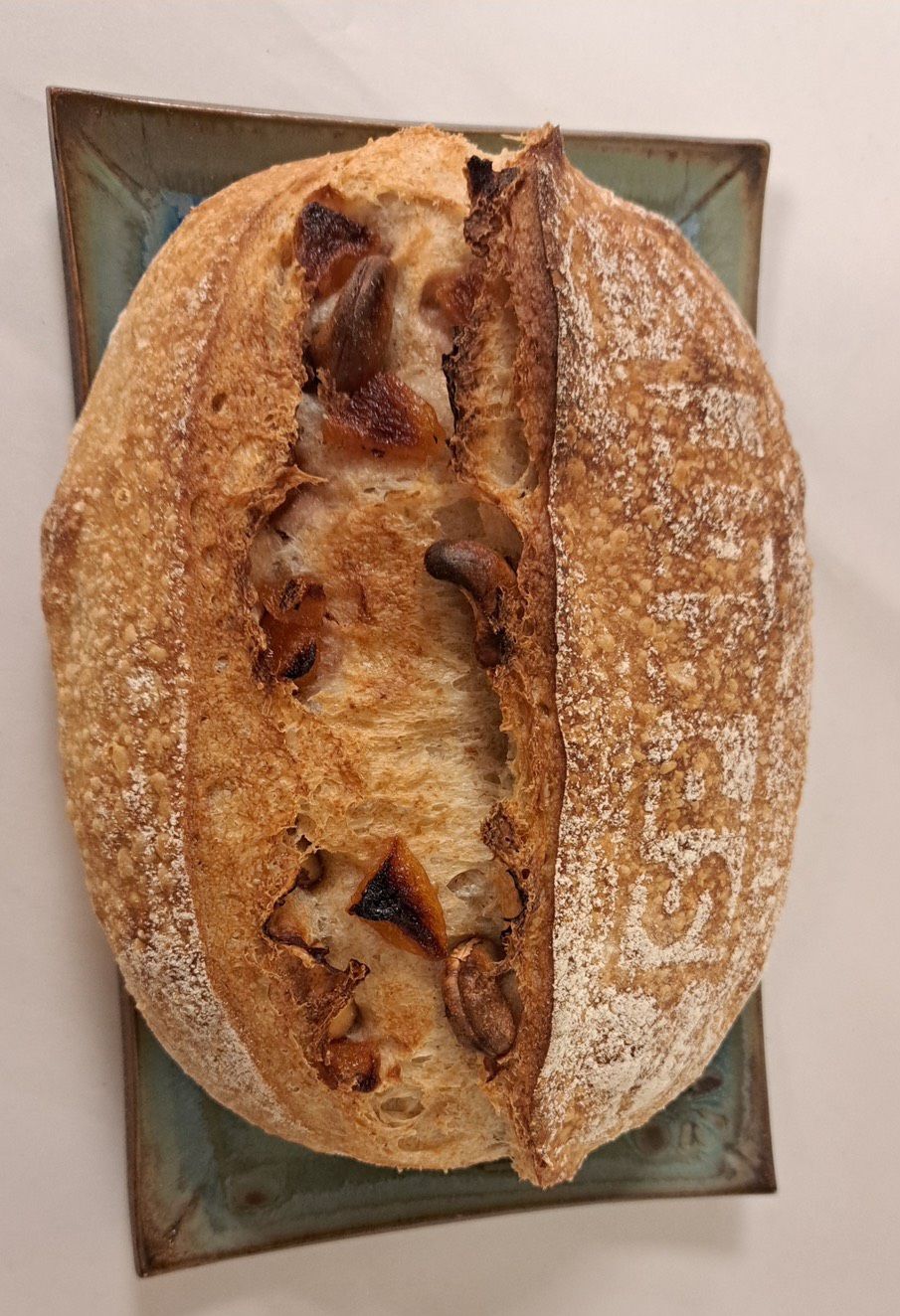 【阿段烘焙】水蜜桃腰果酸種麵包 Sourdough （全素）