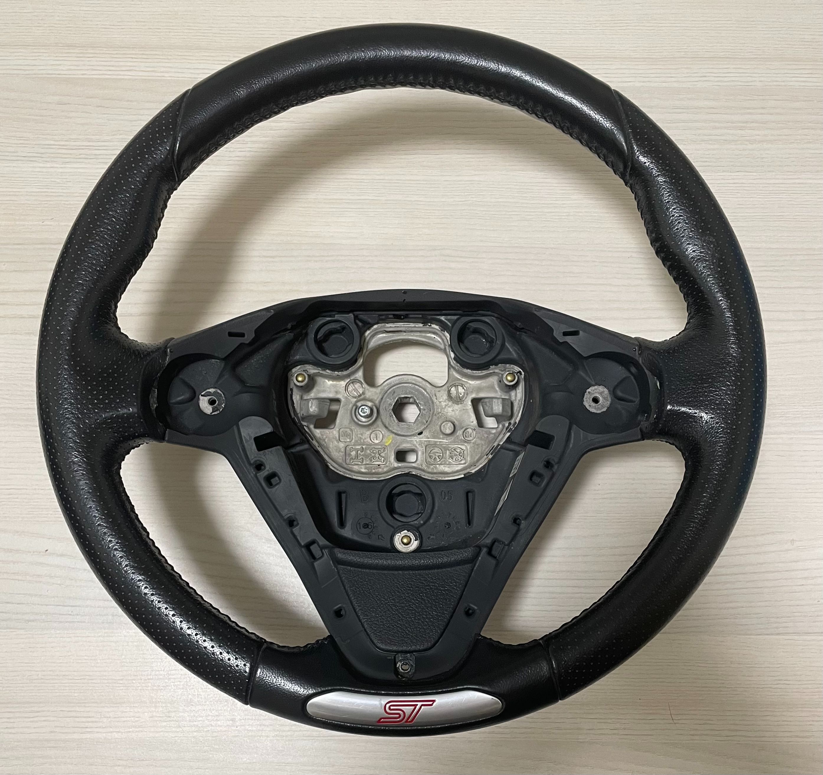 FORD FIESTA ST歐洲件原廠方向盤本體