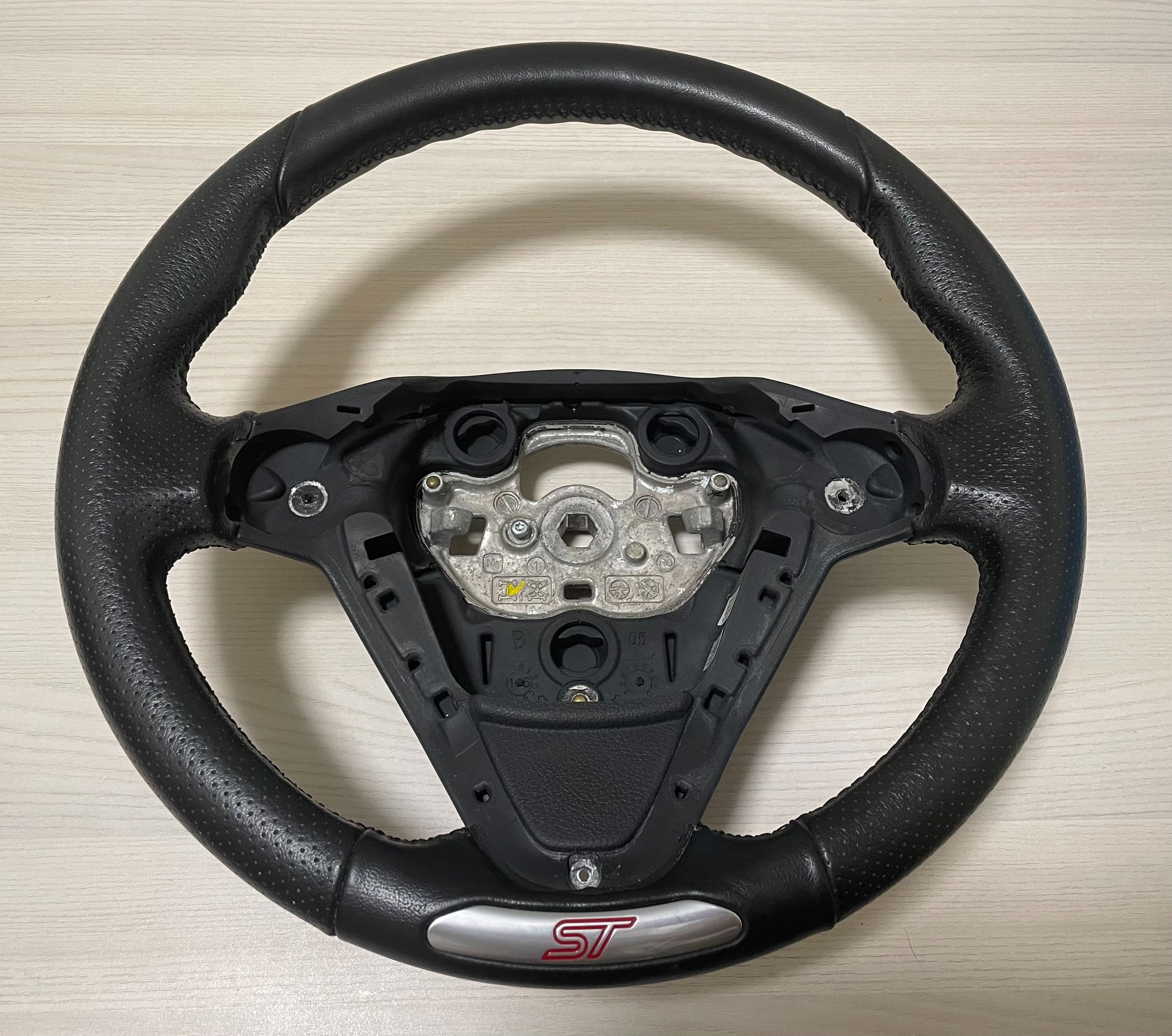 FORD FIESTA ST歐洲件原廠方向盤本體