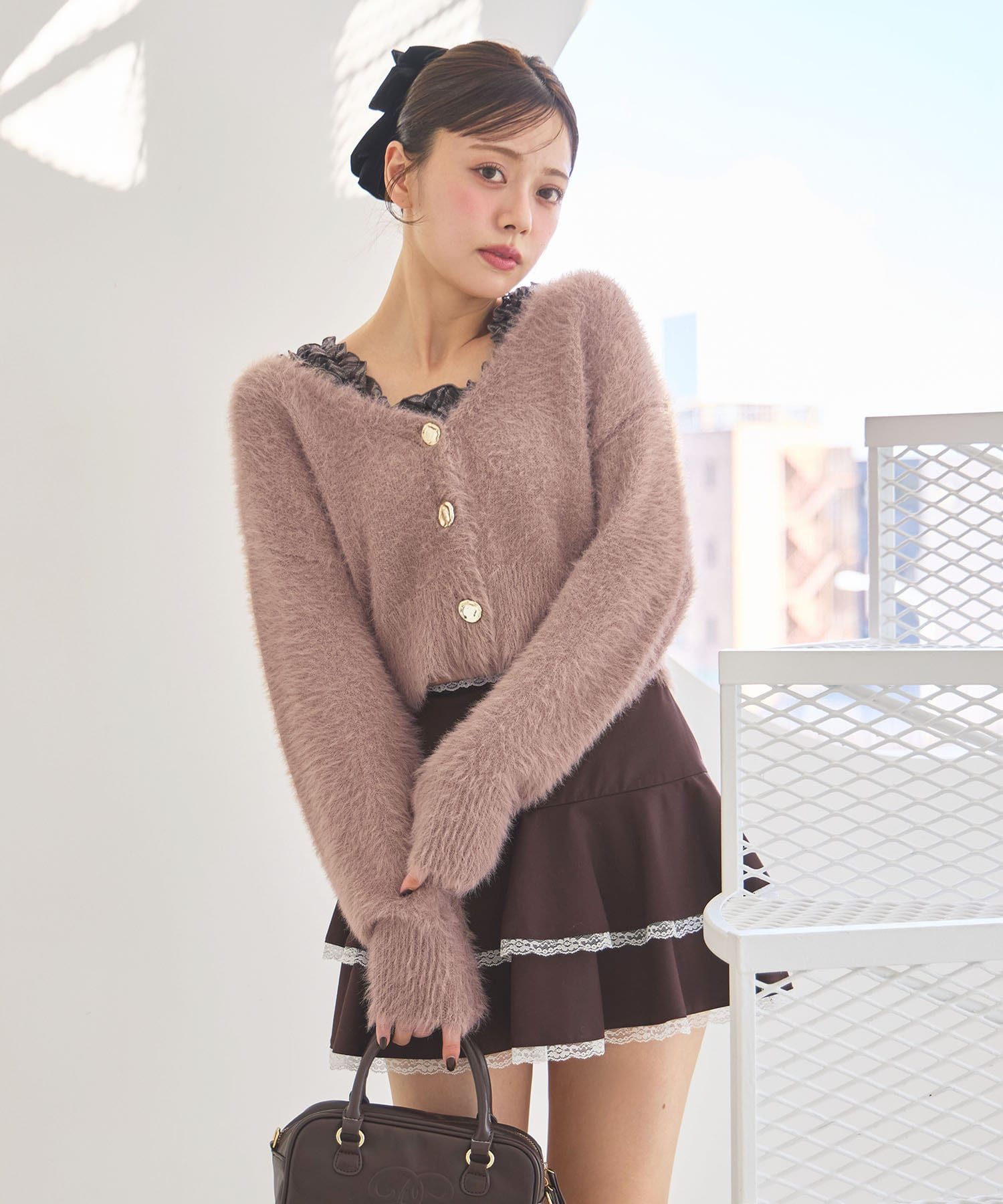 Q180 NICE CLAUP金色紐扣羽毛短開衫