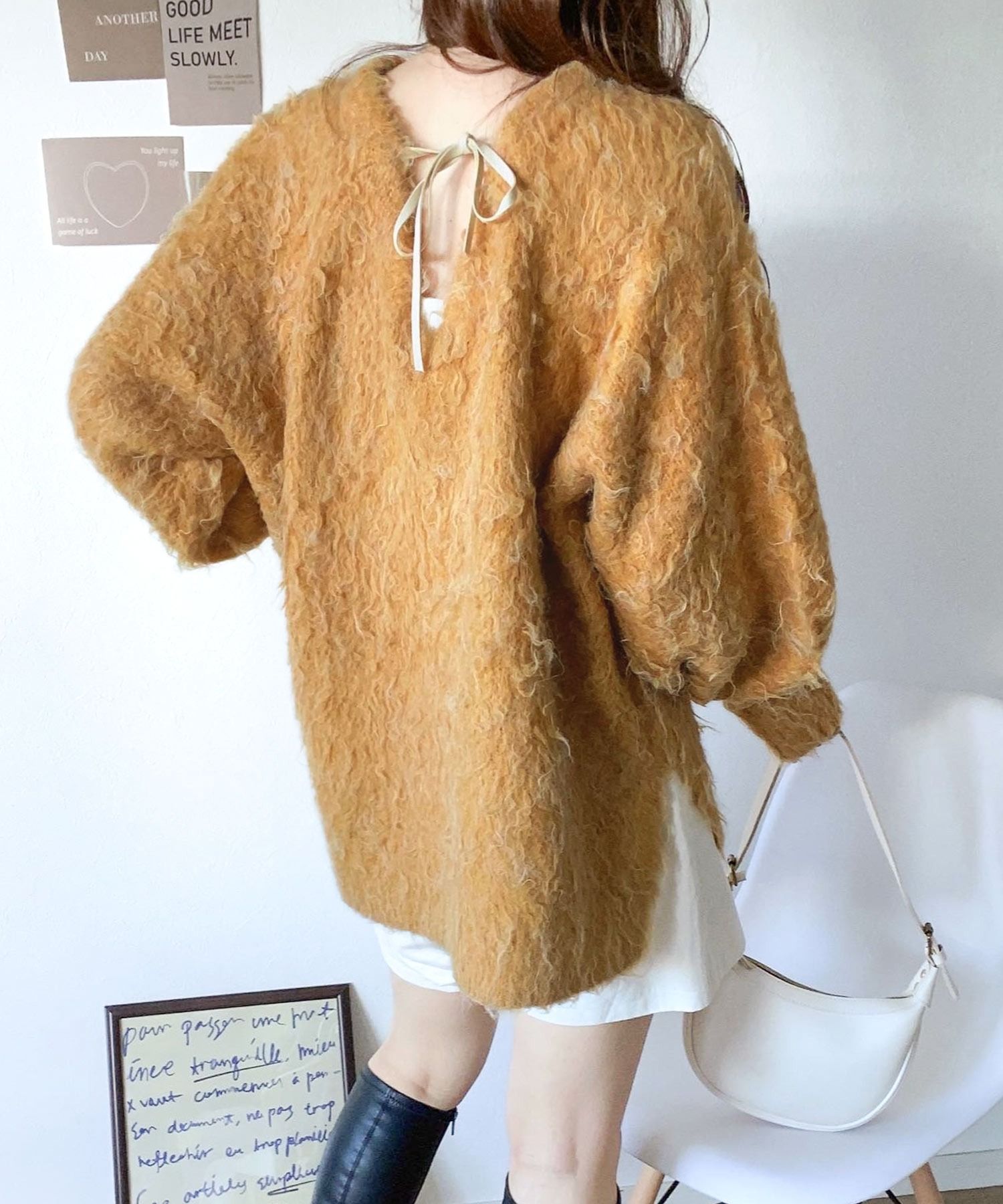 CLASSICAL ELF 拉絨V領針織毛衣