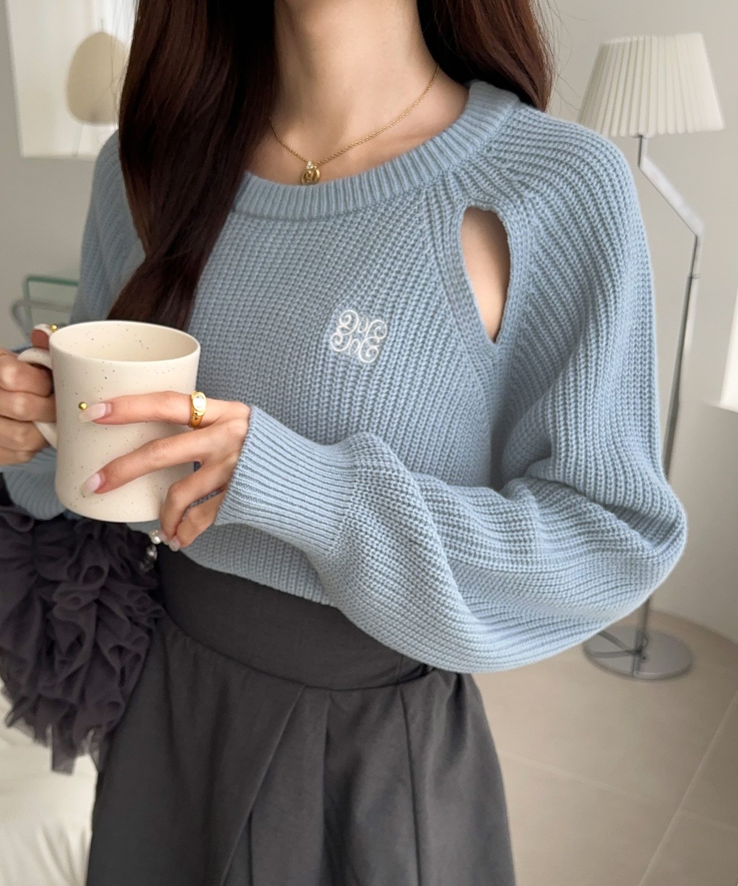 mily bilet  肩開衩刺繡針織上衣