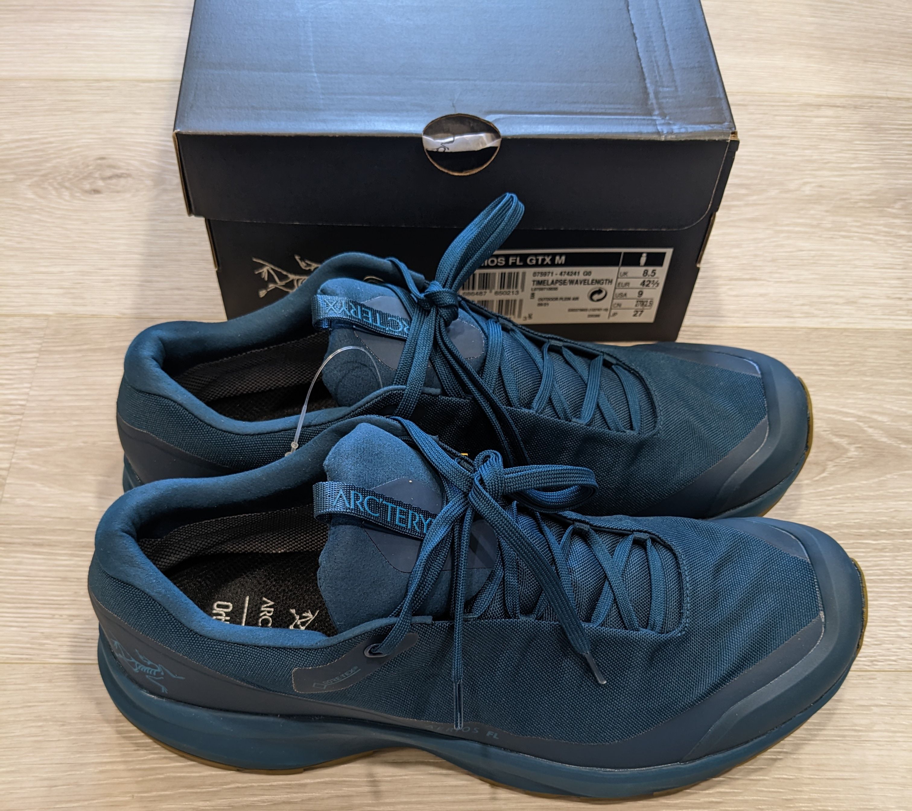 全新始祖鳥男Aerios FL Gore-tex登山鞋 Timelapse/Wavelength