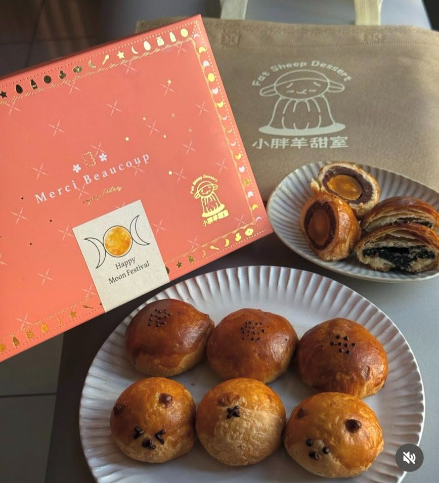 J/雙酥綜合禮盒（蛋黃酥3個+卡滋芝麻燒餅3個）附品牌布袋