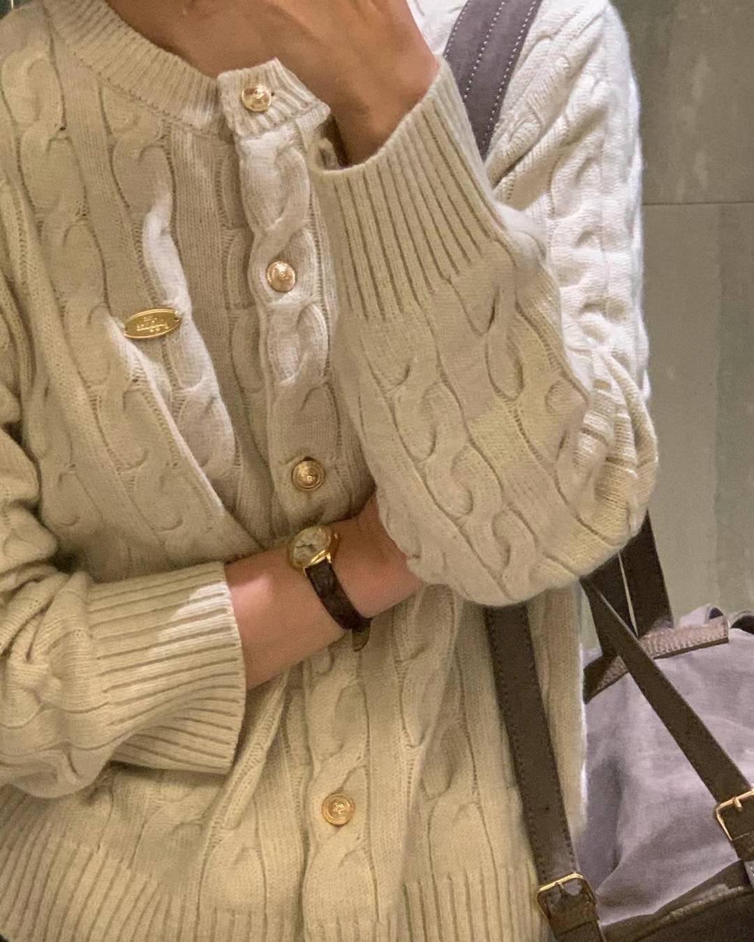 wuli衣🇰🇷圓領麻花紋柔軟針織開衫 （杏色現貨）正韓 2023F/W 韓國東大門空運