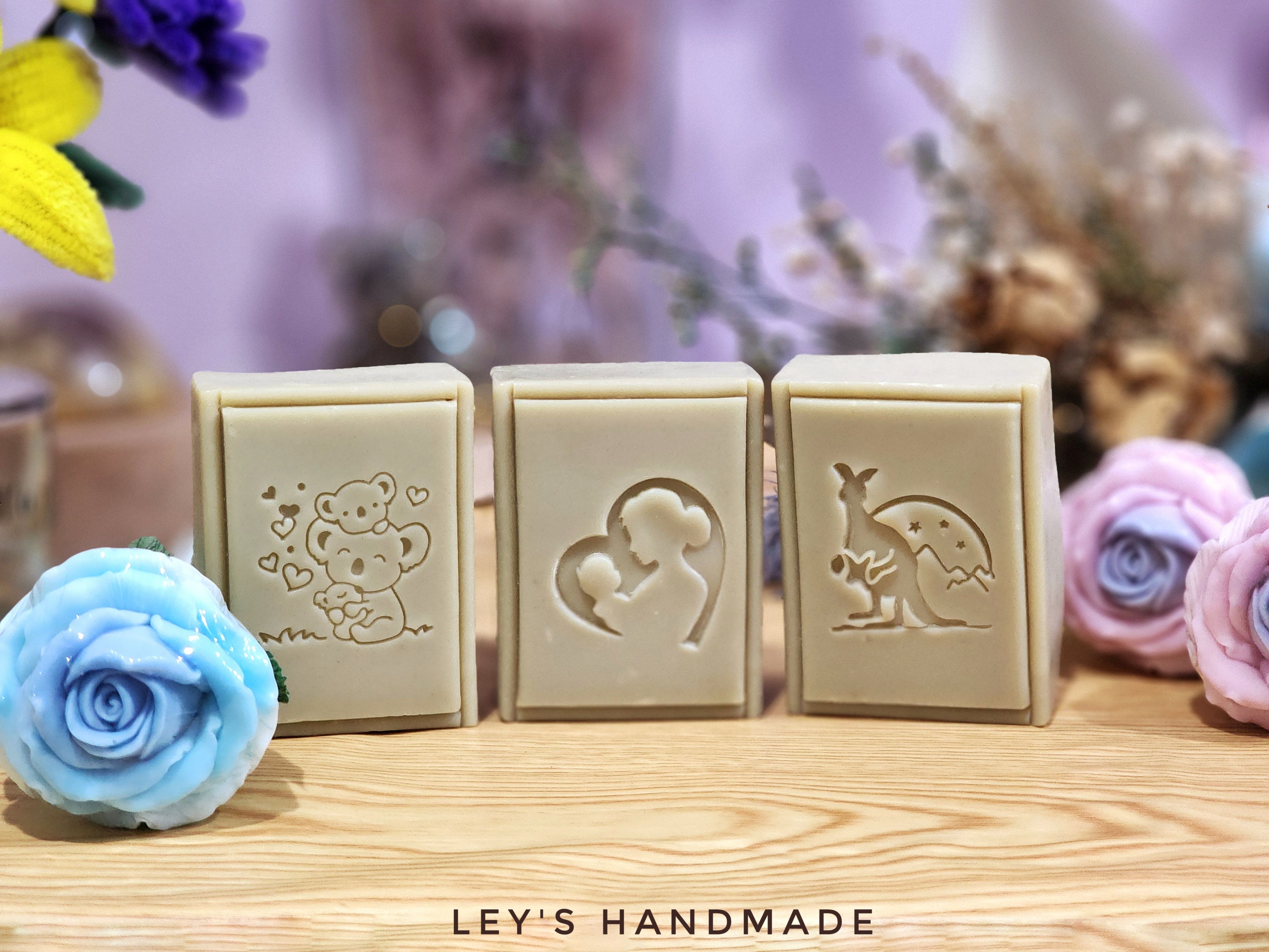 #172左手香植萃皂三入（325g）