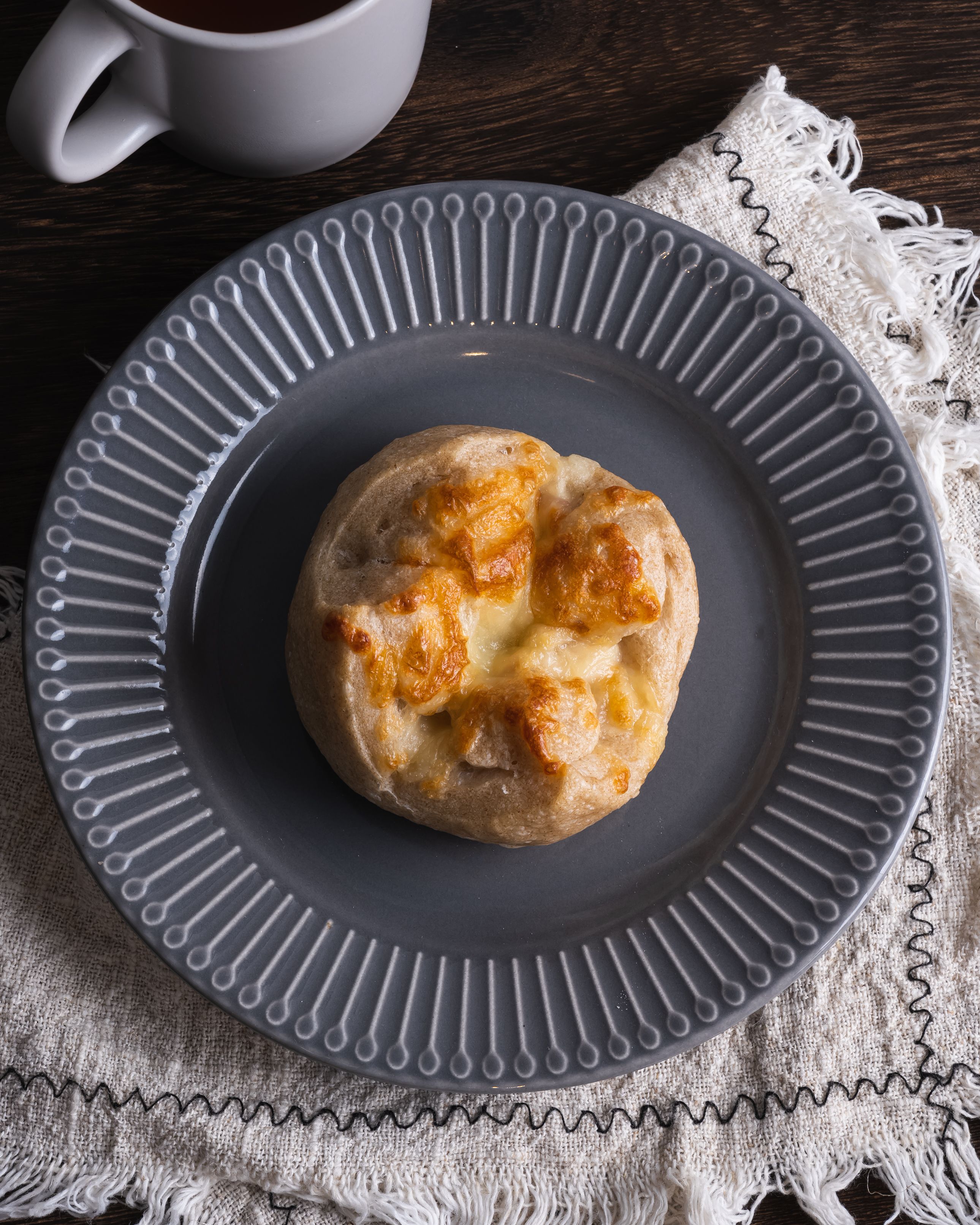 春節前年限量優惠9折~減醣酸種全麥燻雞起士麵包（一顆只有146卡）  4顆