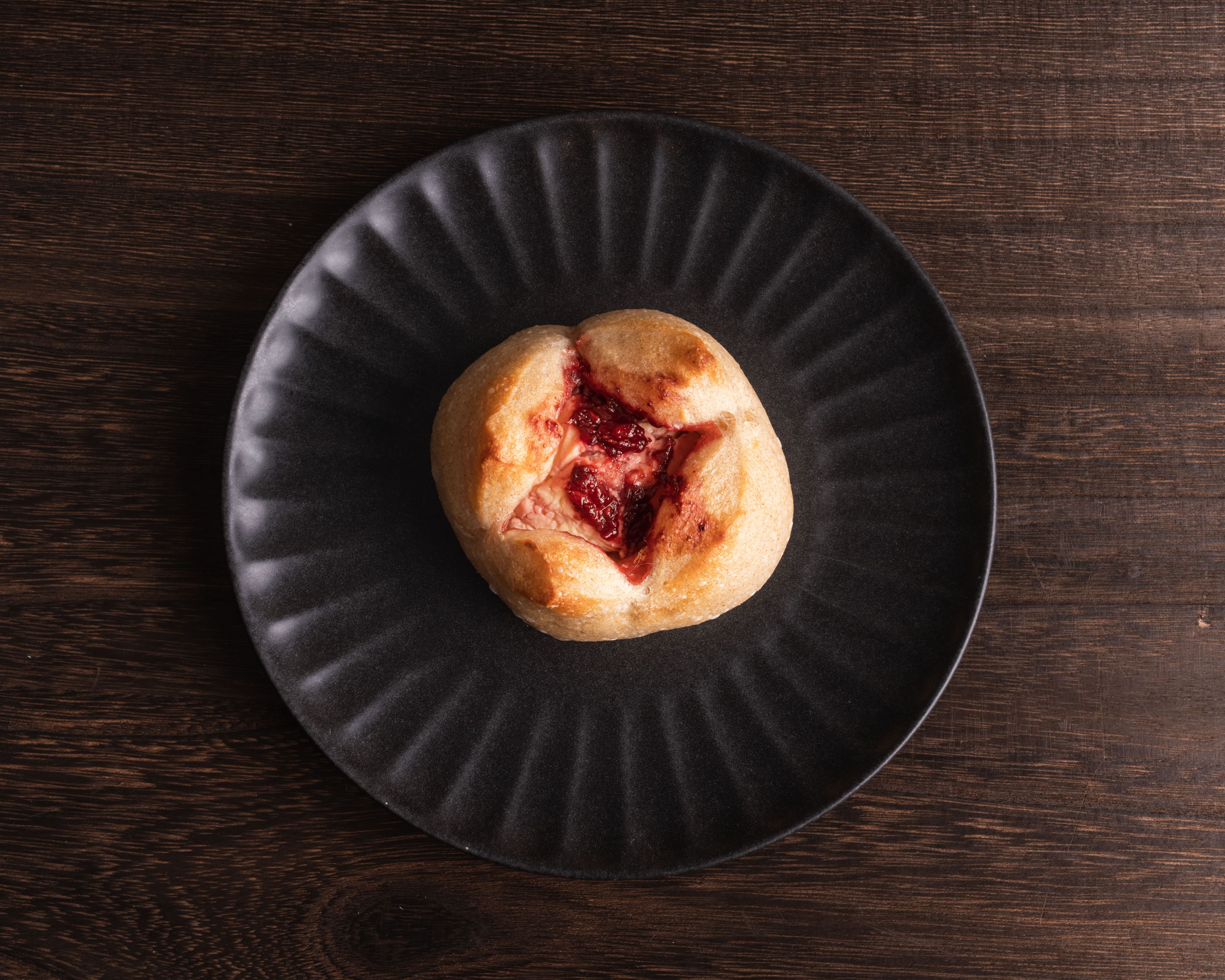 新品限量優惠九折!!無油無糖全麥酸種草莓乳酪麵包