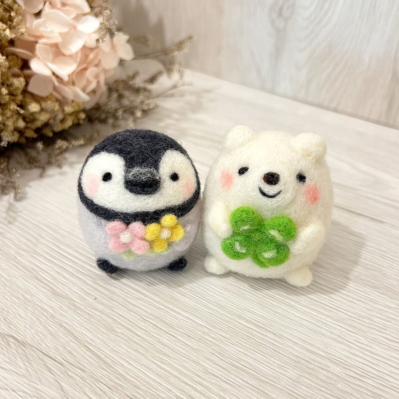 企鵝小花北極熊 花園小動物 羊毛氈娃娃 療癒 送禮 熊熊 白熊