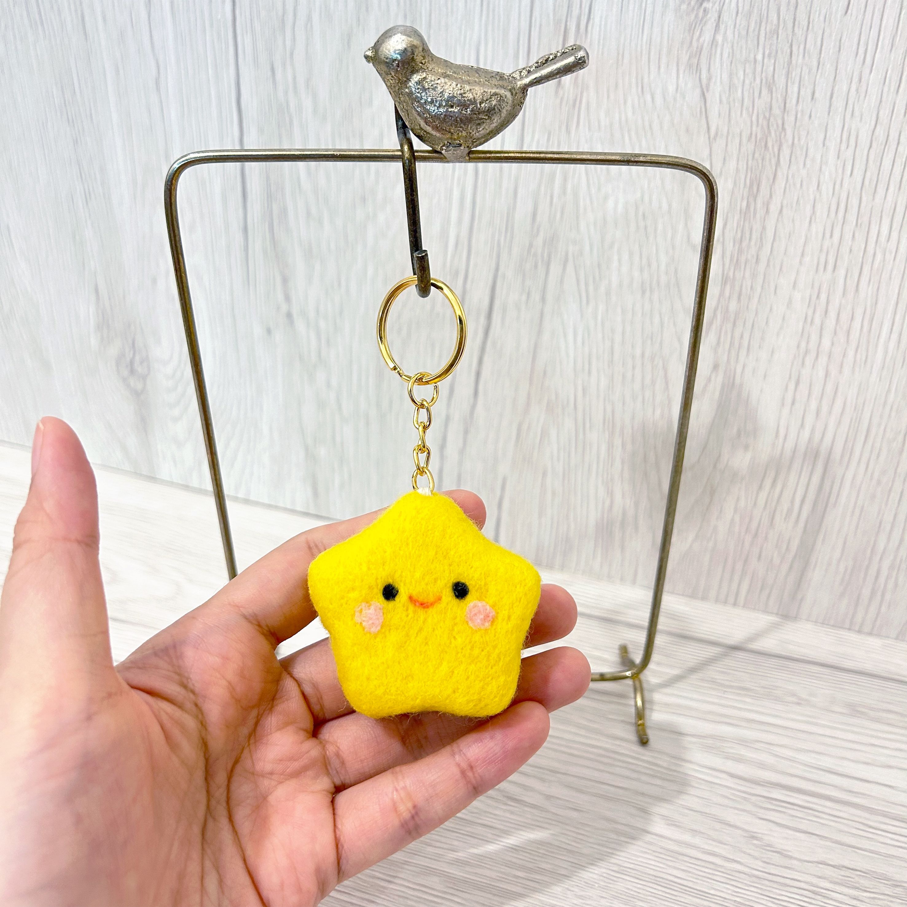 一顆小星星 羊毛氈吊飾鑰匙圈  別針 療癒 送禮