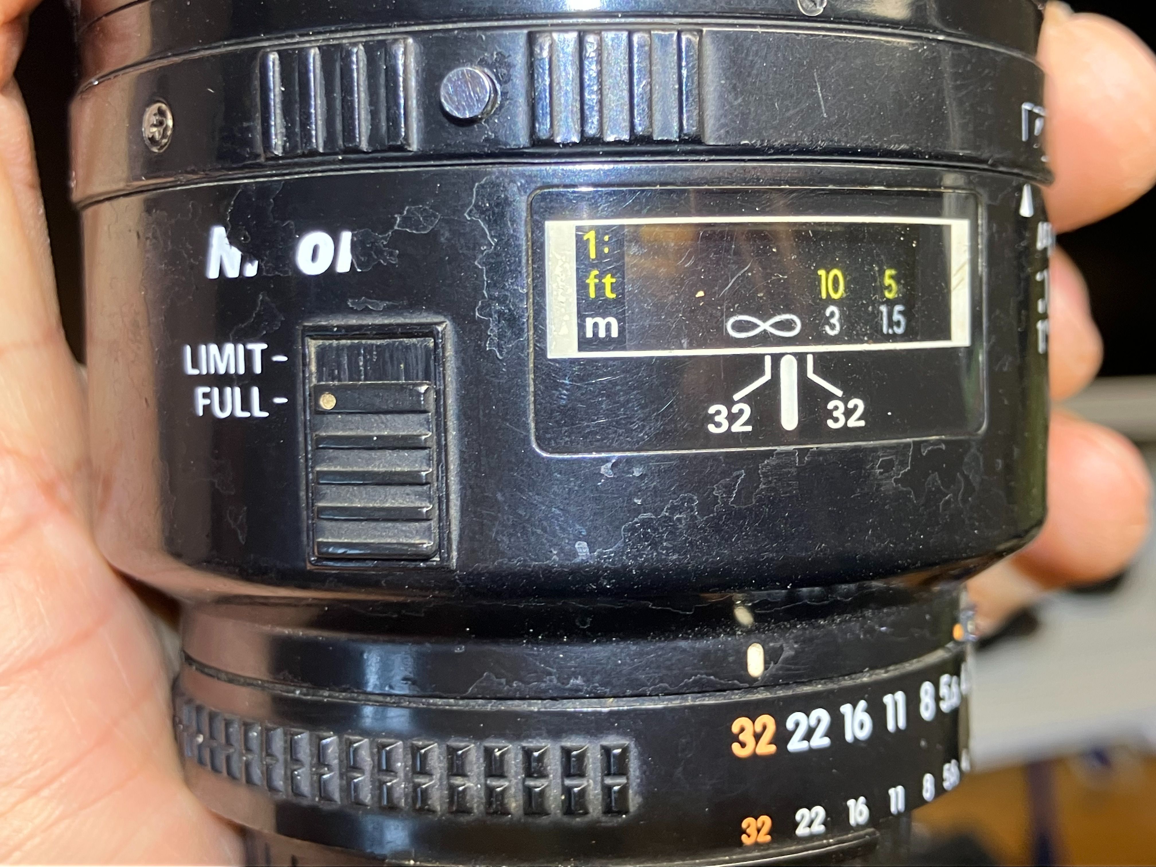 Nikon AF 105mm F2.8D
