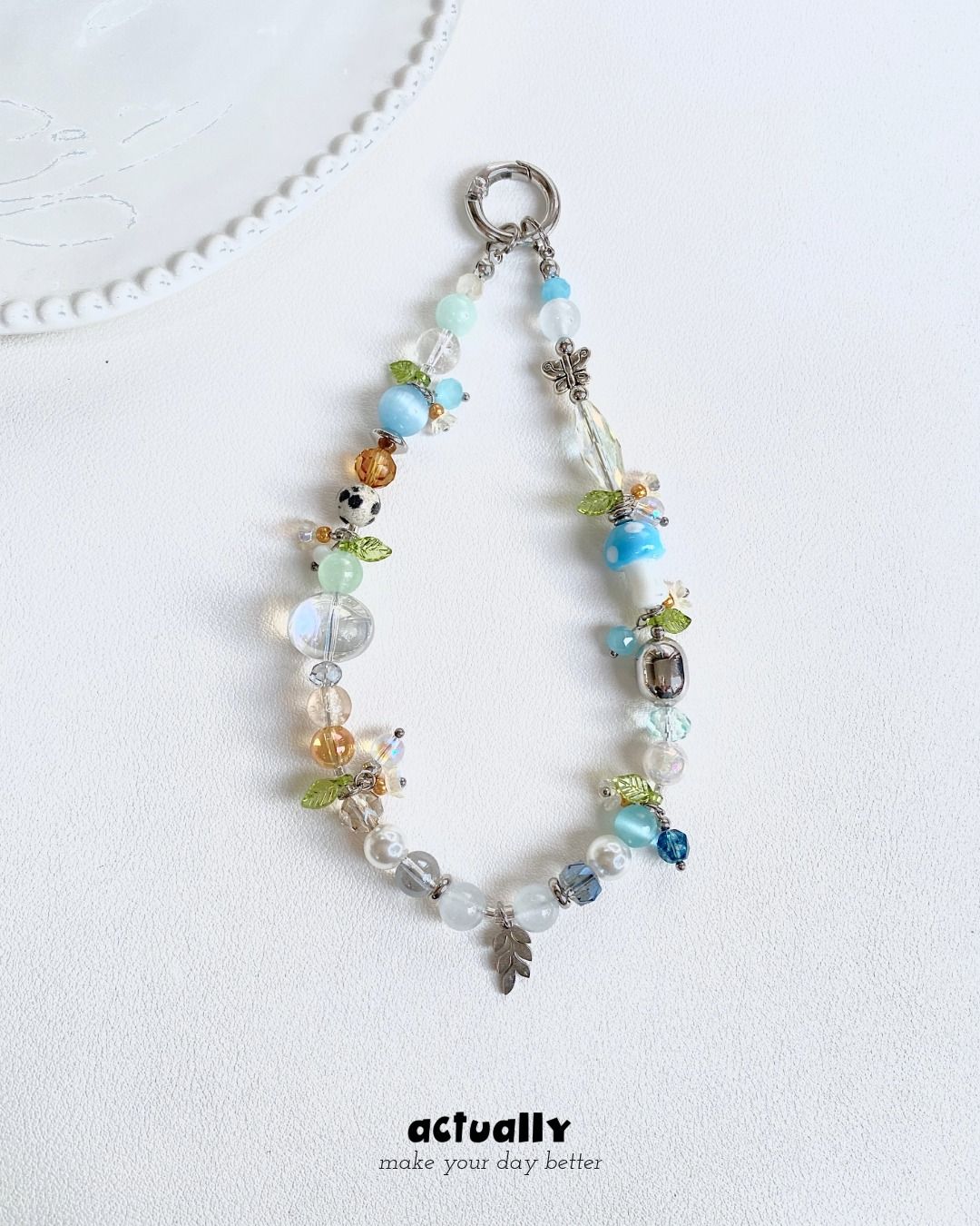Actually Select | P.026 森之國度 | 手作 蘑菇水晶手機鍊 手機掛繩 串珠吊飾 繽紛可愛