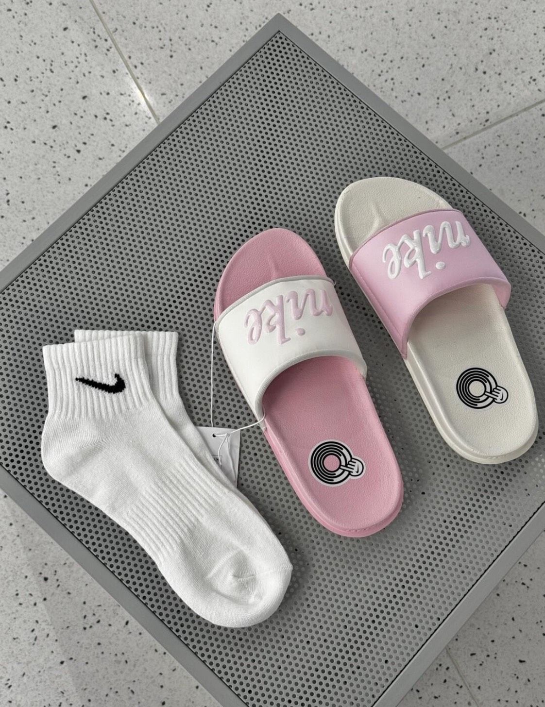 ＜預購＞NIKE 拖鞋 草莓煉乳鴛鴦拖 FQ7646-104