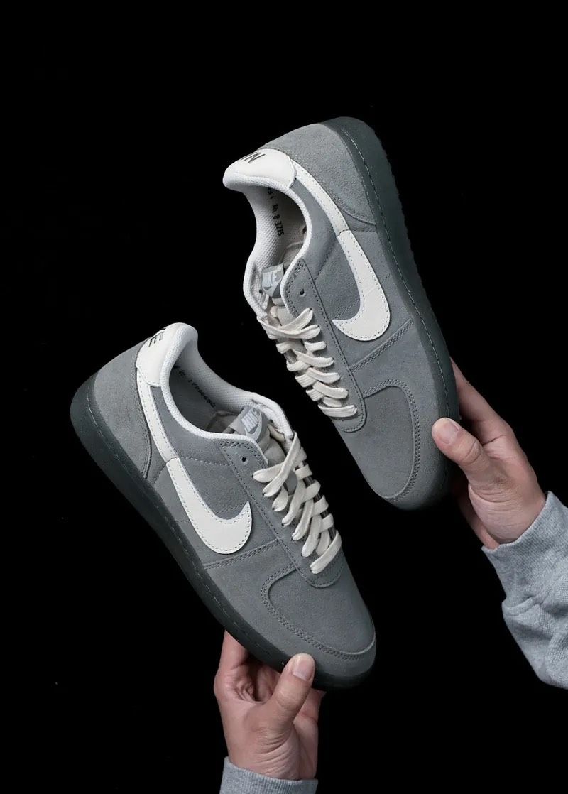 ＜預購＞NIKE 極簡灰