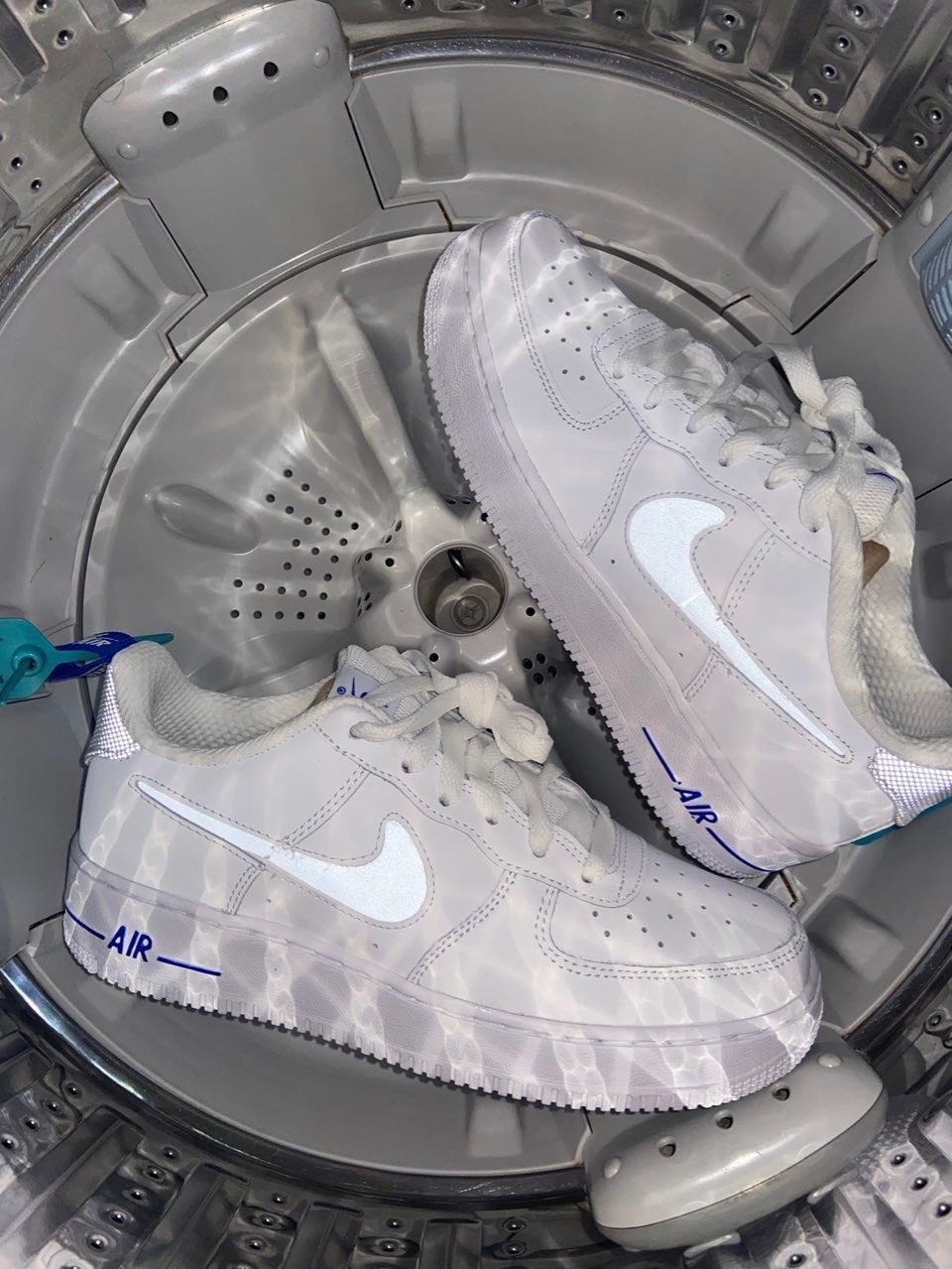 ＜預購＞NIKE AIR FORCE 1 GS 反光白藍DD3227-100