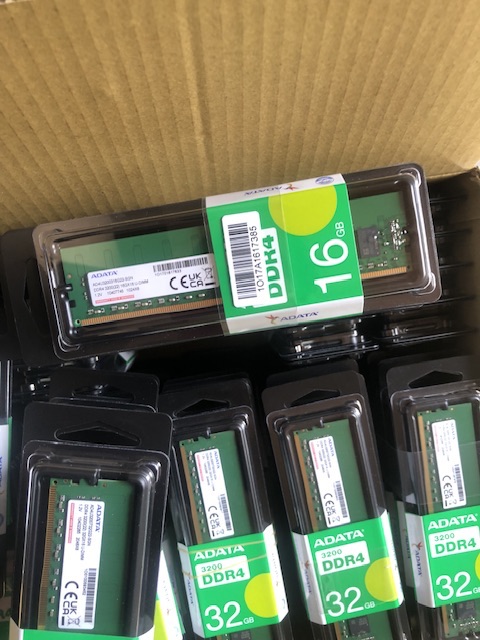 威剛DDR4 3200  32G 全新品