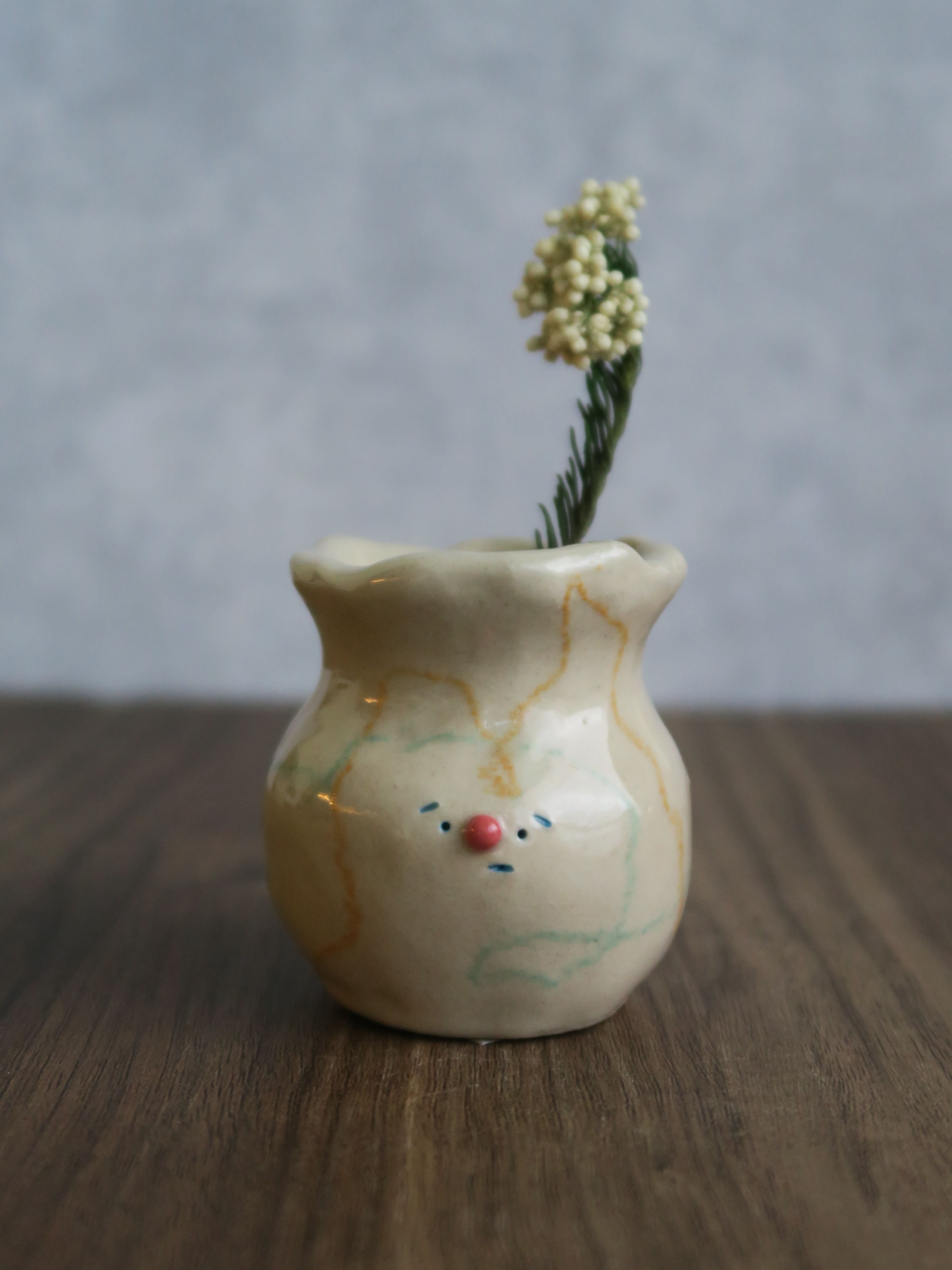 自由的線—小花瓶