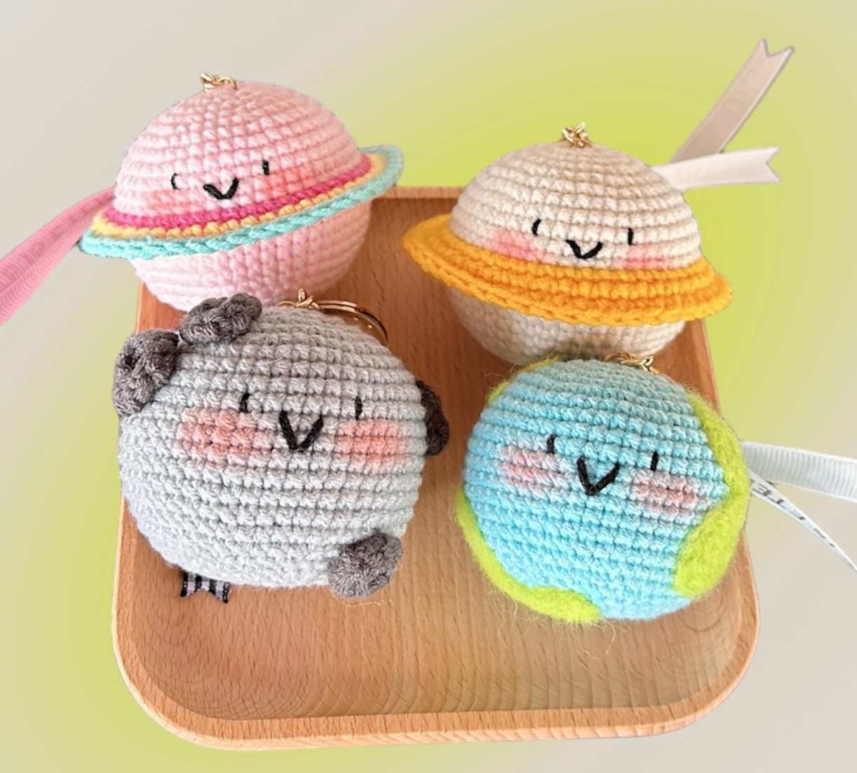 星球吊飾（地球/月球/土星/幸福星球）