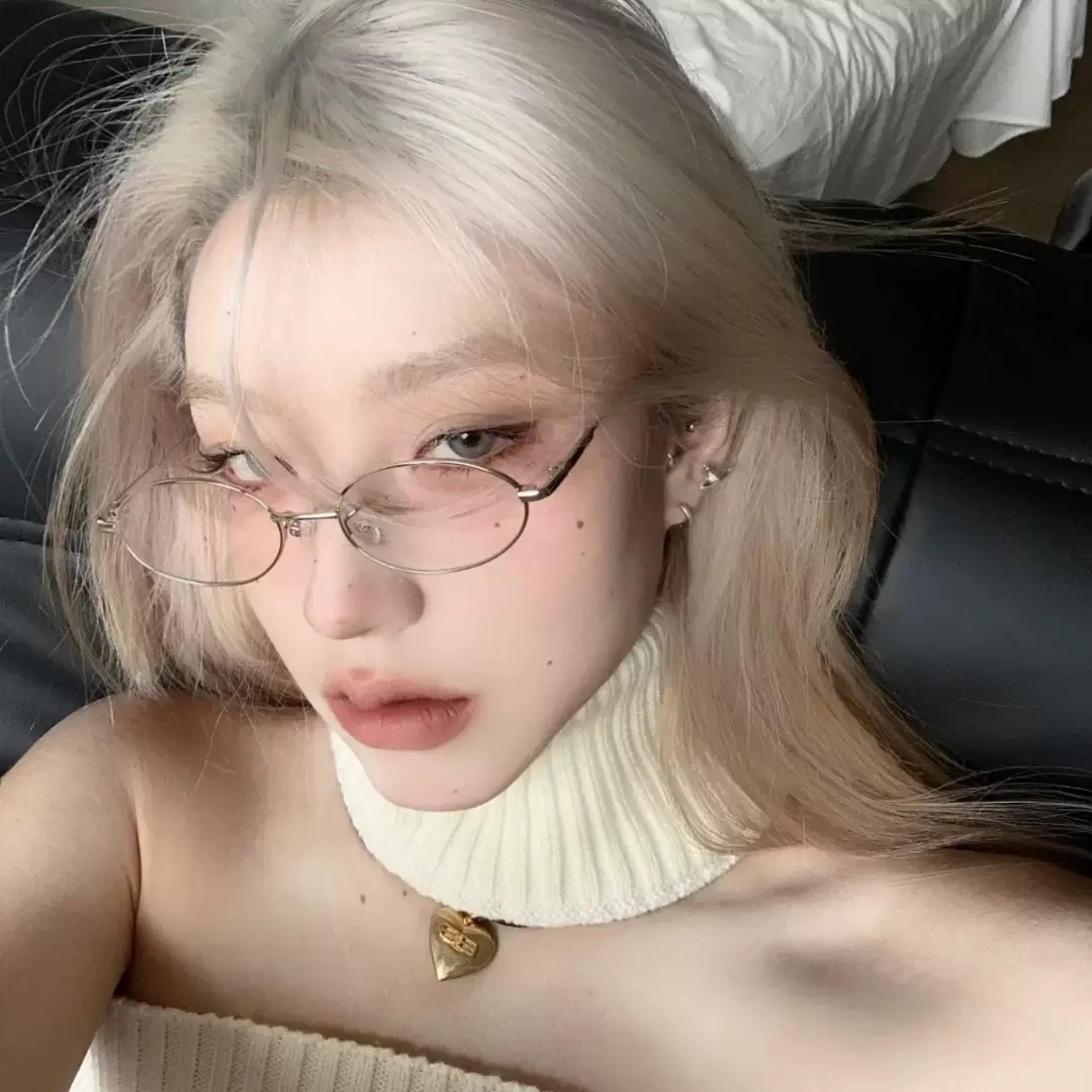 韓系銀色小框眼鏡 素顏也可戴