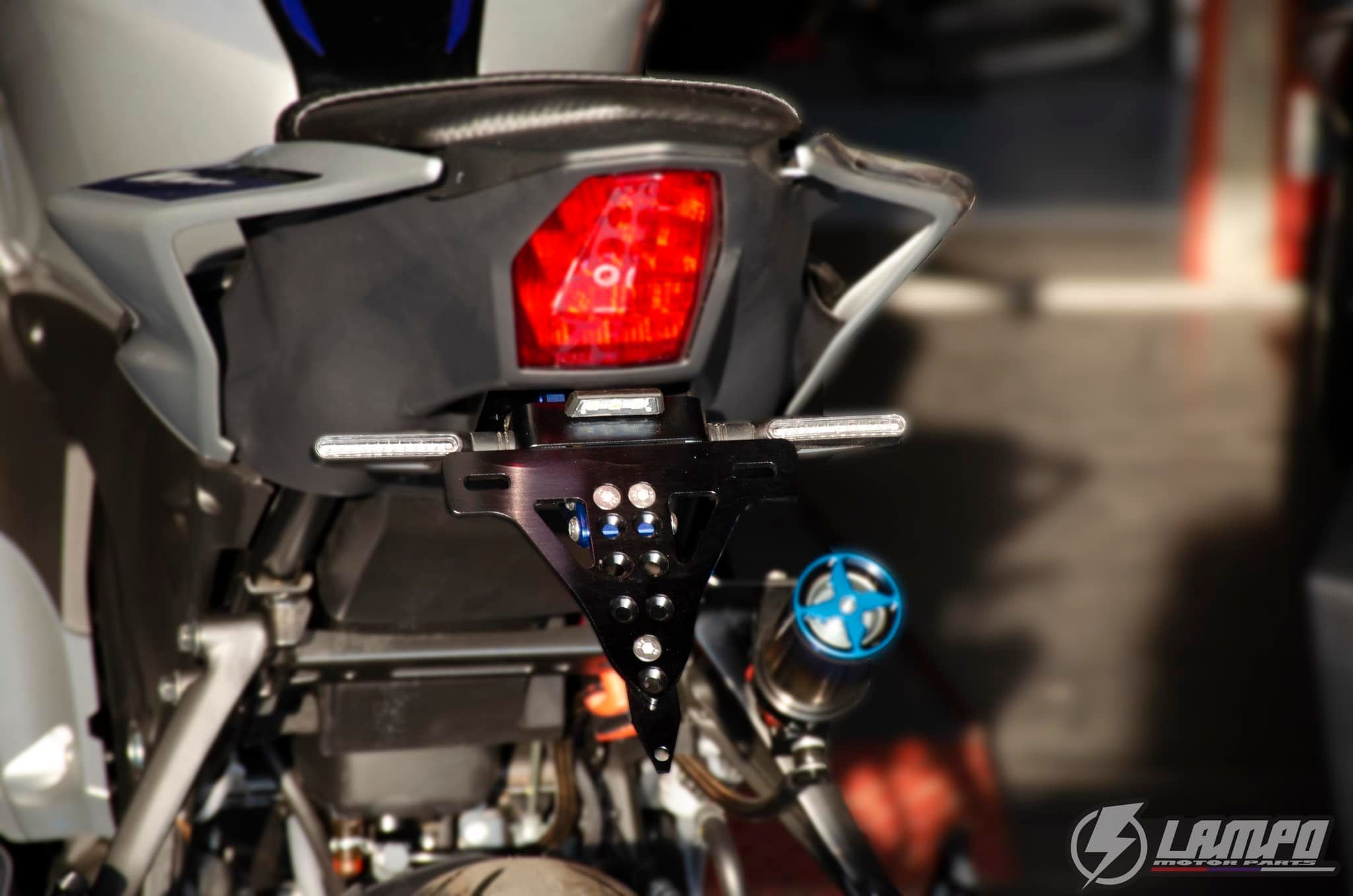 LAMPO鋁合金後牌架 #R15 V4 短牌架/短牌