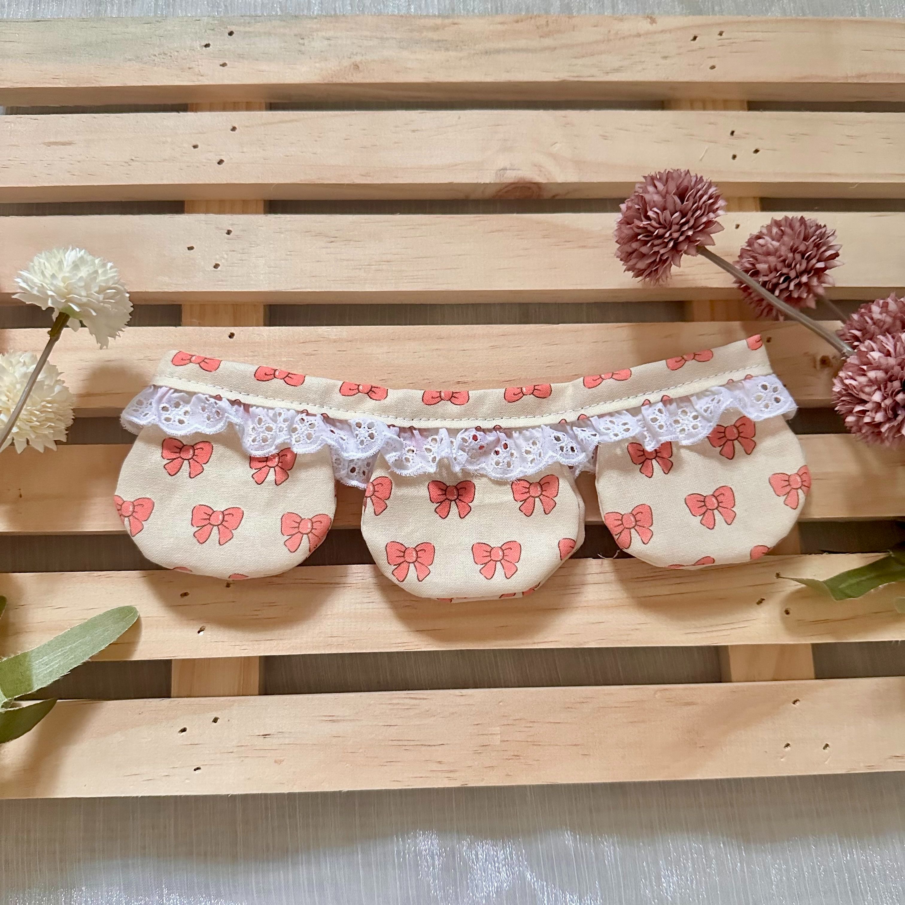 寵物花瓣型蕾絲領巾（壓扣式）