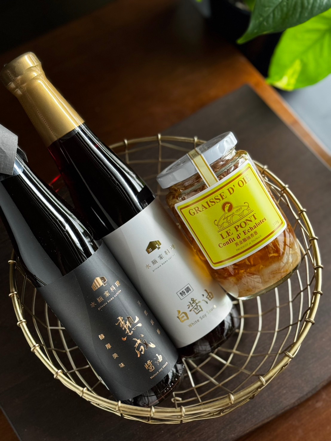 醇釀熟成醬油1瓶＋特調白醬油1瓶＋樂朋黃金鵝油蔥1瓶（3入優惠組$786） 常溫商品購物滿$499 7-11店取免運