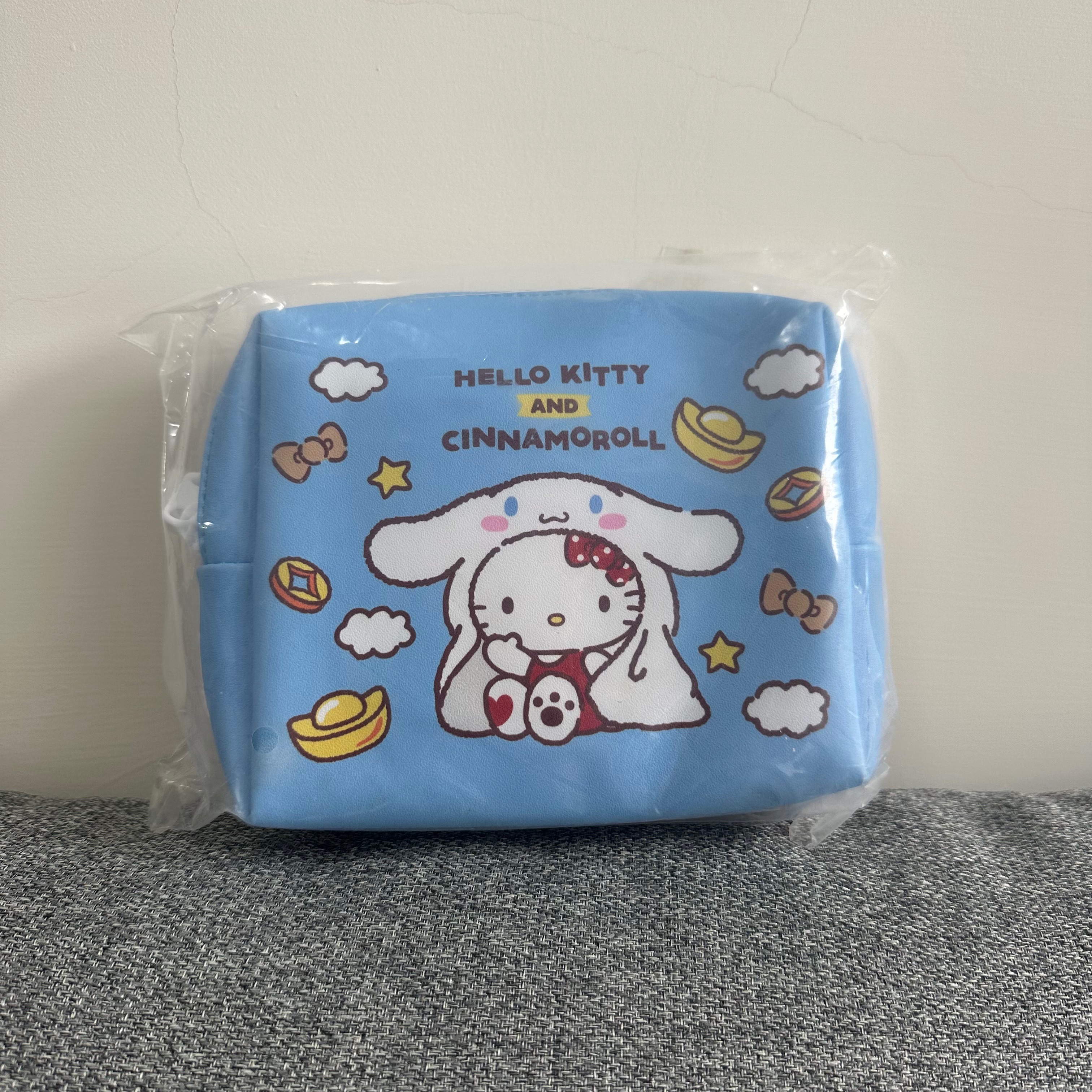 全新 HELLO KITTY可愛化妝包-大耳狗款