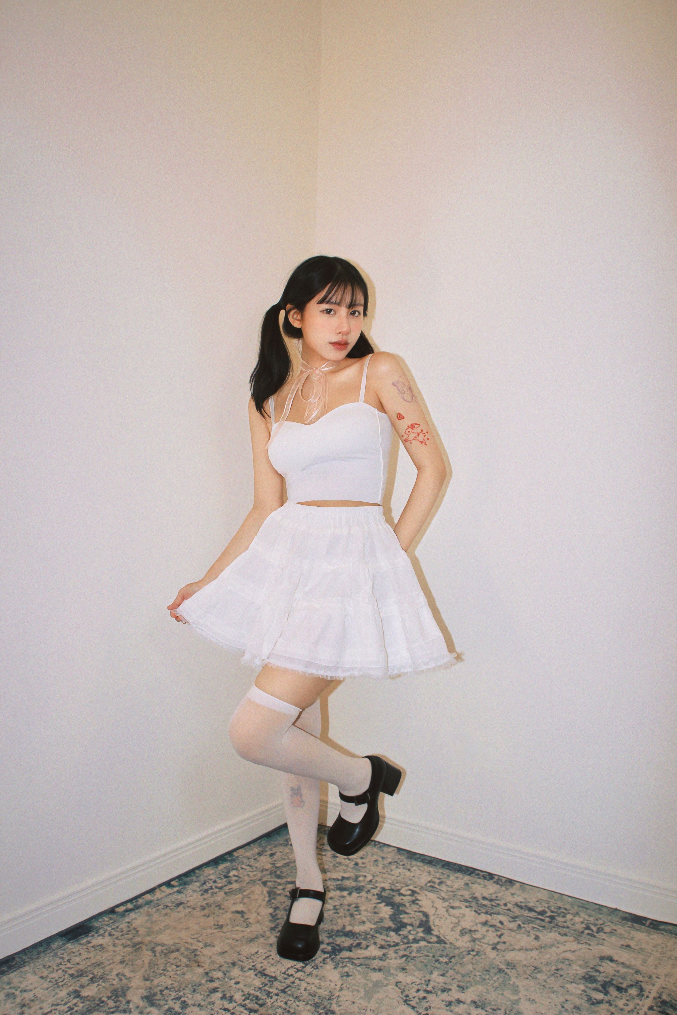 韓版白色蛋糕短裙