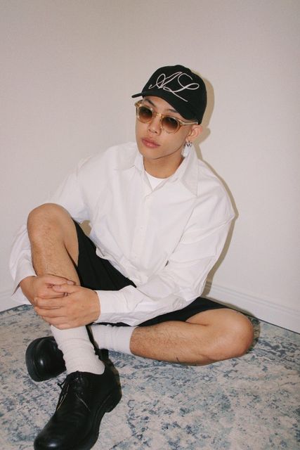 白色剪切長袖襯衫