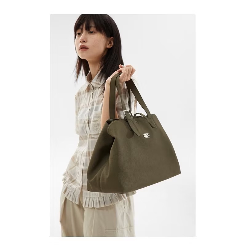 Crying center 茶棕色大包