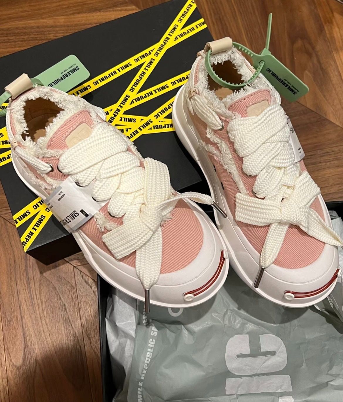 SMILEREPUBLIC 櫻花粉 💗帆布 鞋