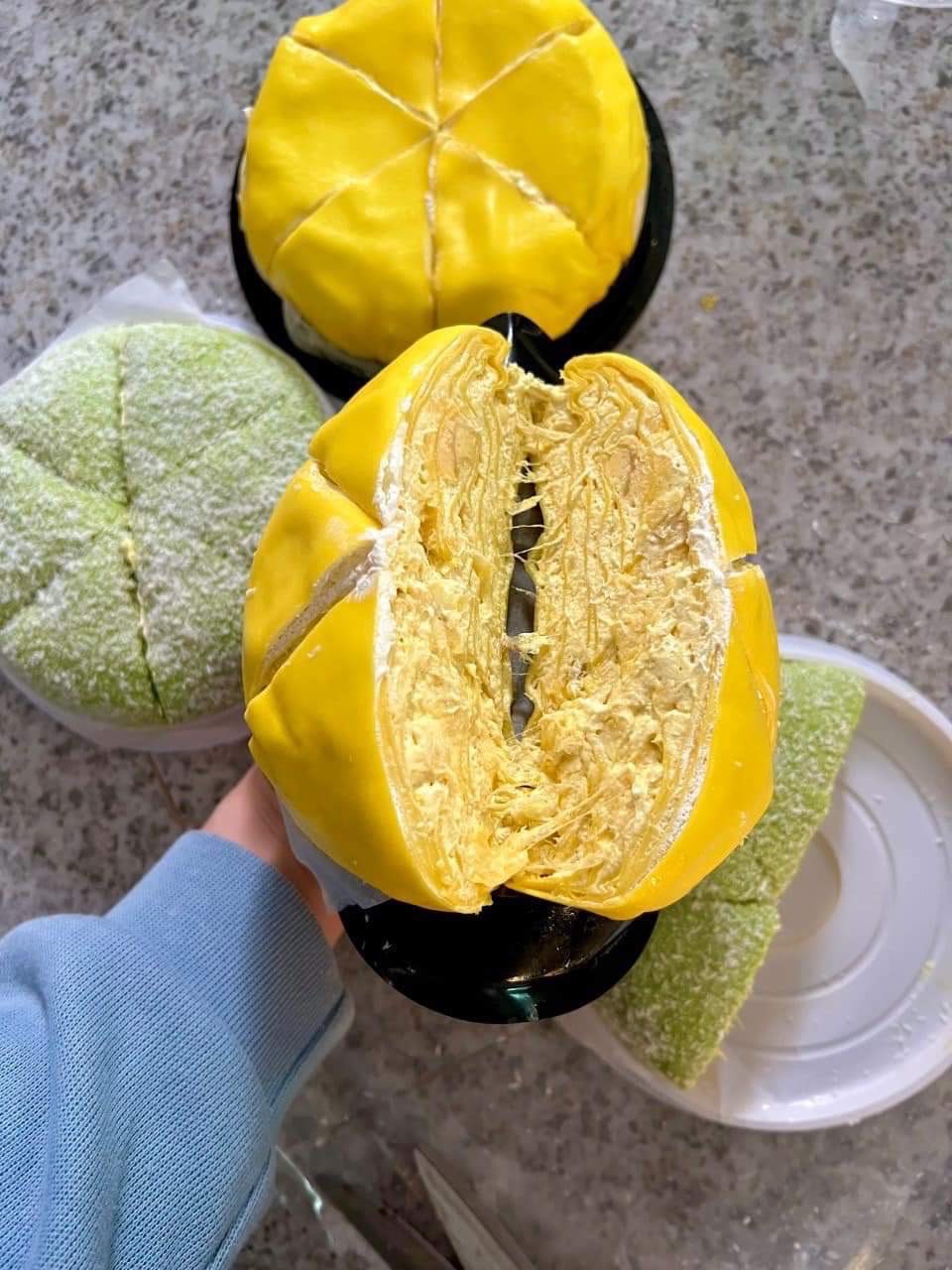 霜霜榴槤蛋糕-----