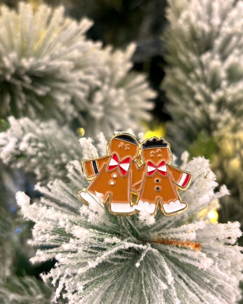 97 GINGERBOYS 金屬徽章🎄✨