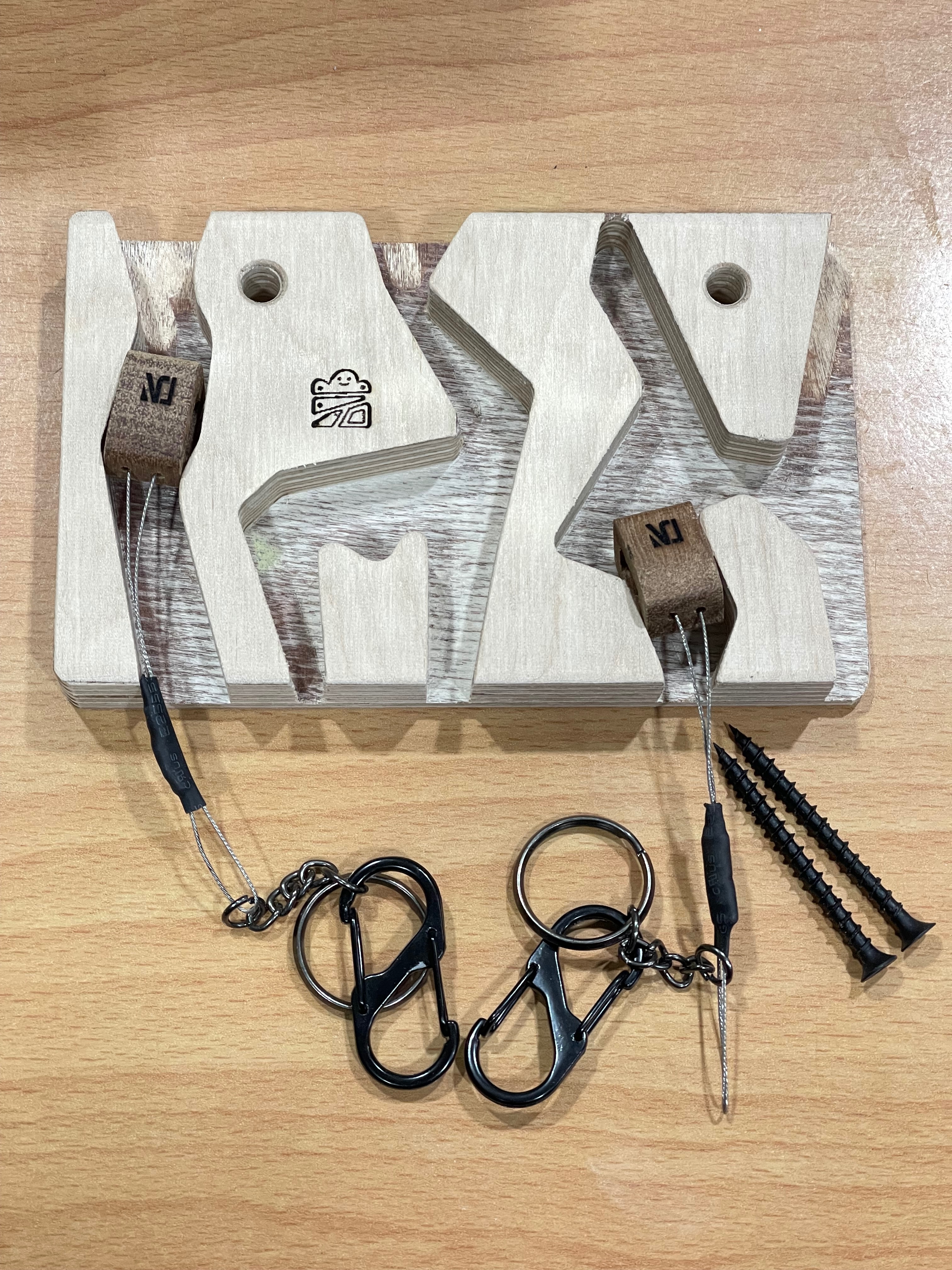 裂隙板含兩組NUTS鑰匙圈-攀岩-傳攀