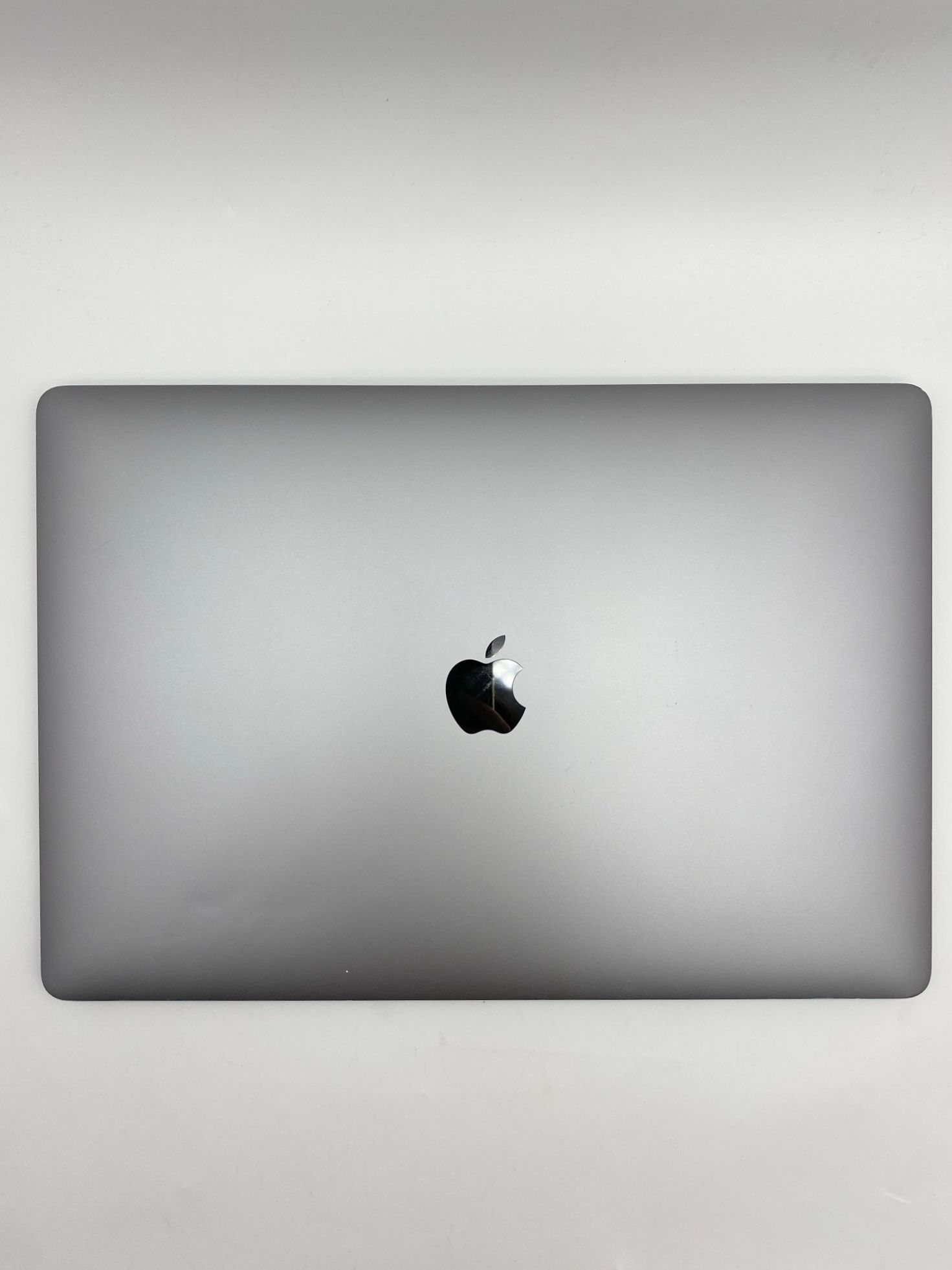 MacBook Pro 15＂ 2019 Touch Bar [Core i9-2.3 GHz]