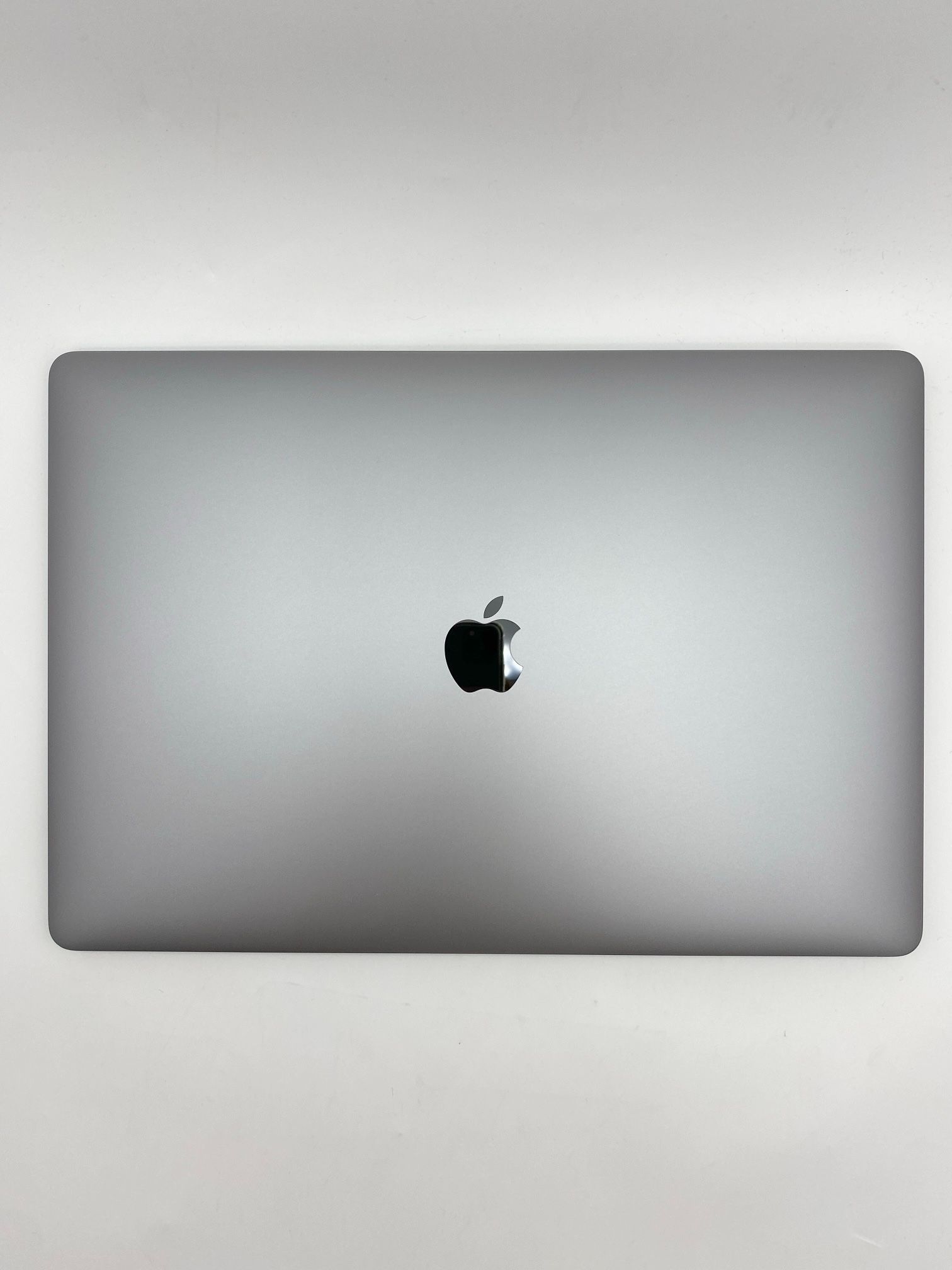 MacBook Pro 15＂ 2018 Touch Bar [Core i7-2.2 GHZ]