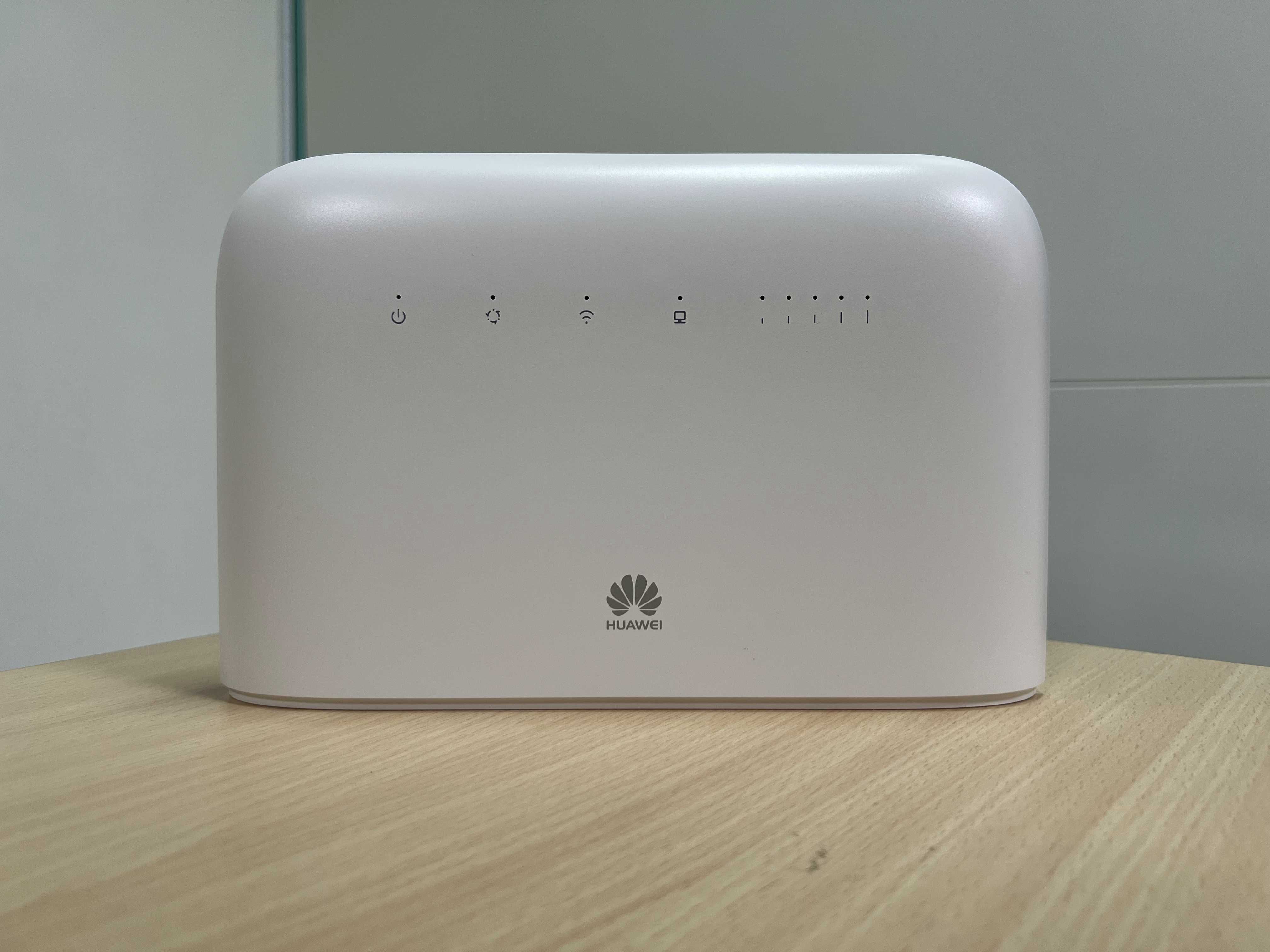 HUAWEI 華為 B715s-23 台版 公司貨 4G LTE Wifi分享器 路由器 行動網路 插sim卡上網