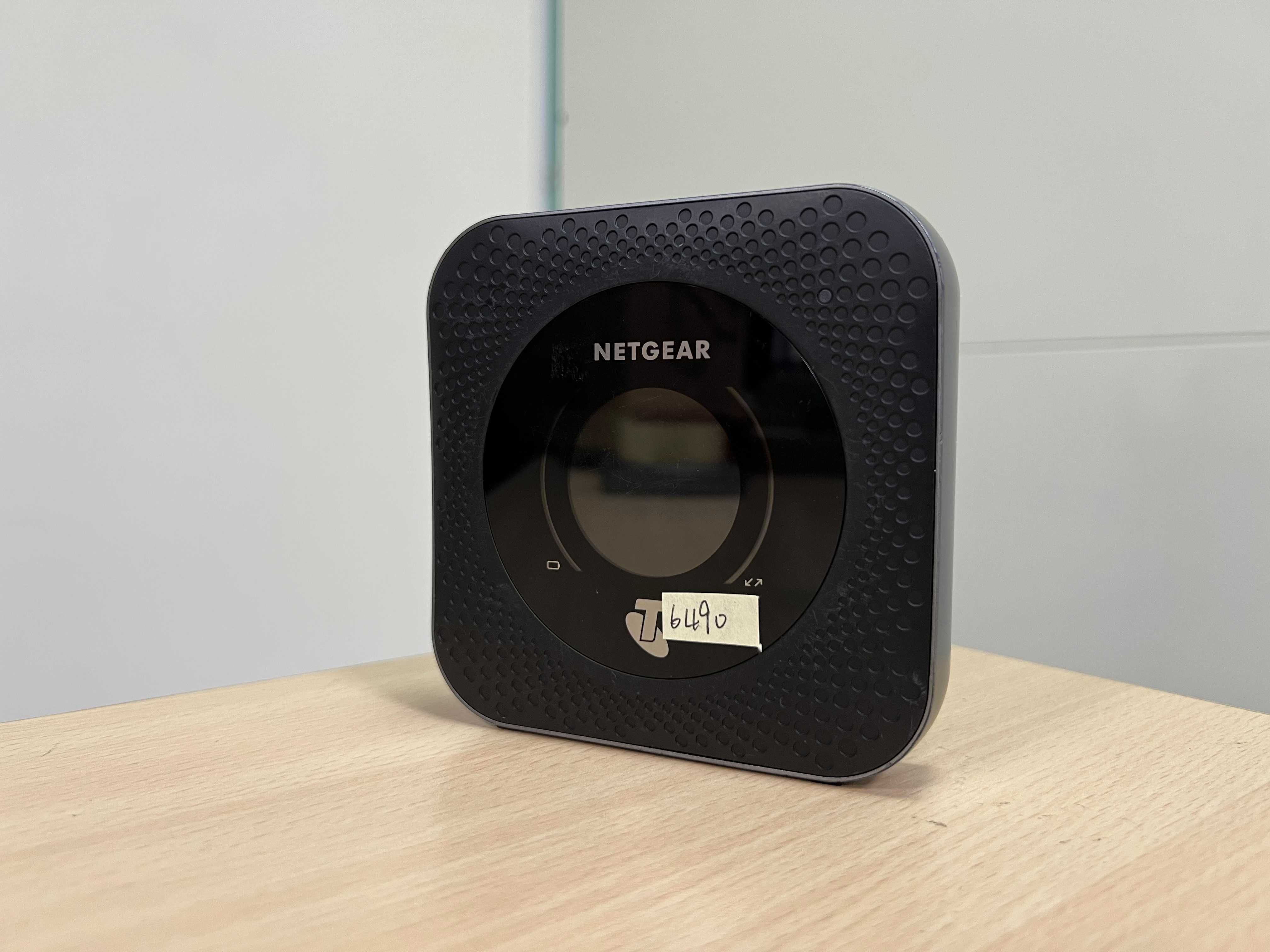Netgear M1 澳版 4G LTE Wifi分享器 路由器 行動網路 插sim卡上網