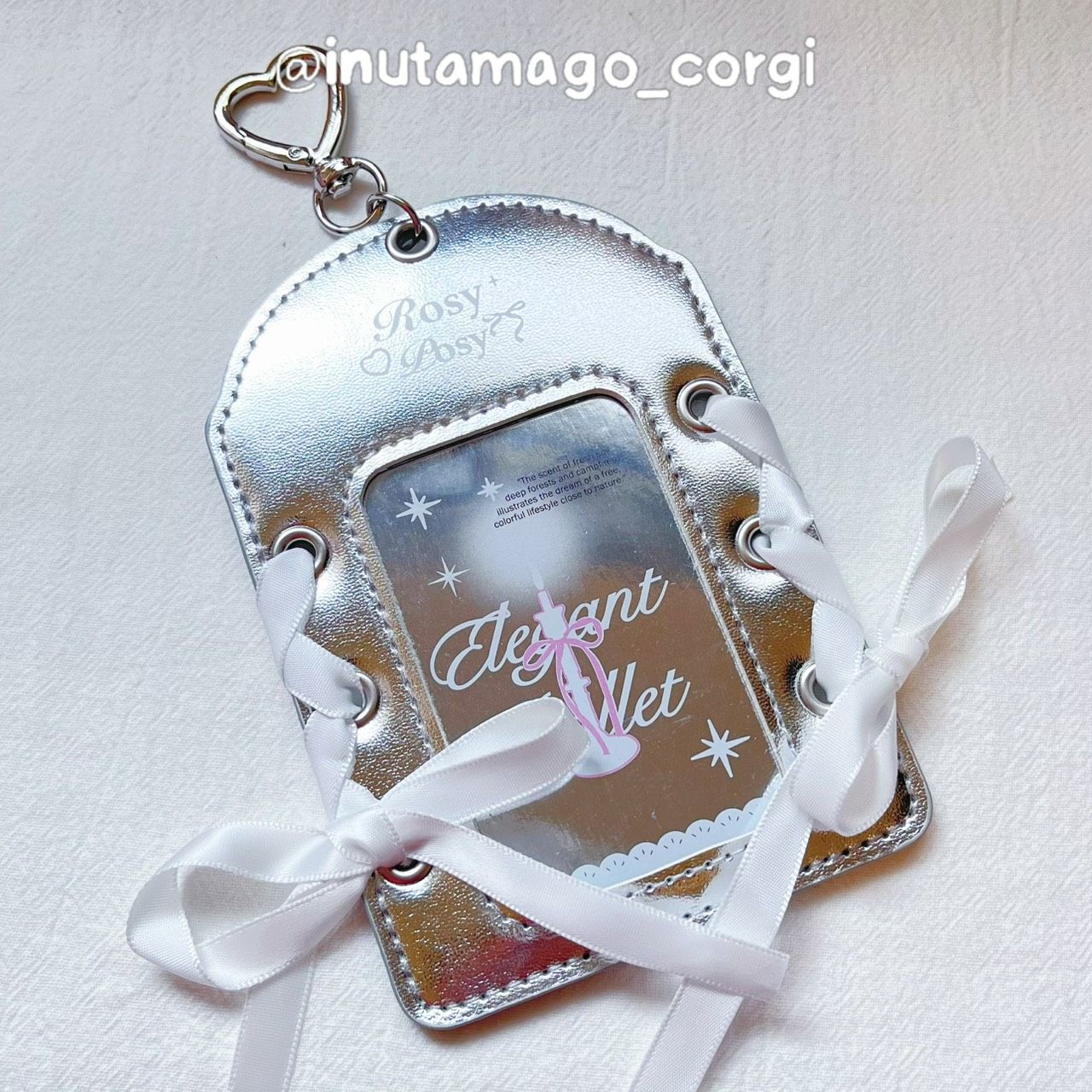 緞帶卡套（不能放硬卡套，但有附塑膠墊板）