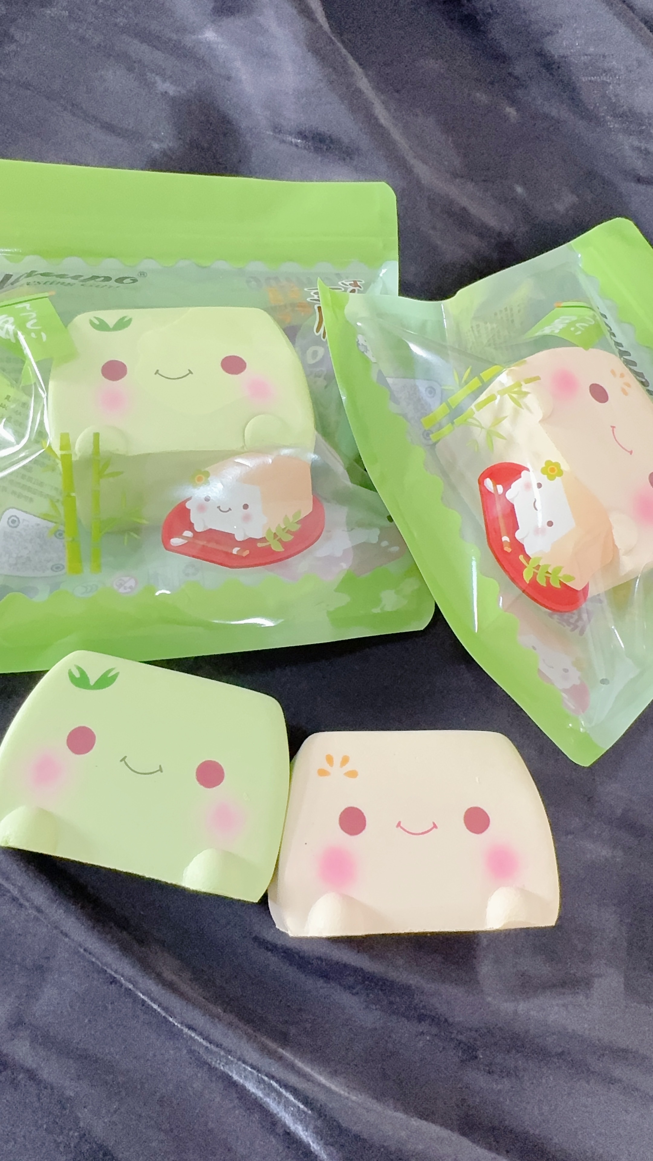 Vlampo X Lin’s Squishy 聯名豆腐塊