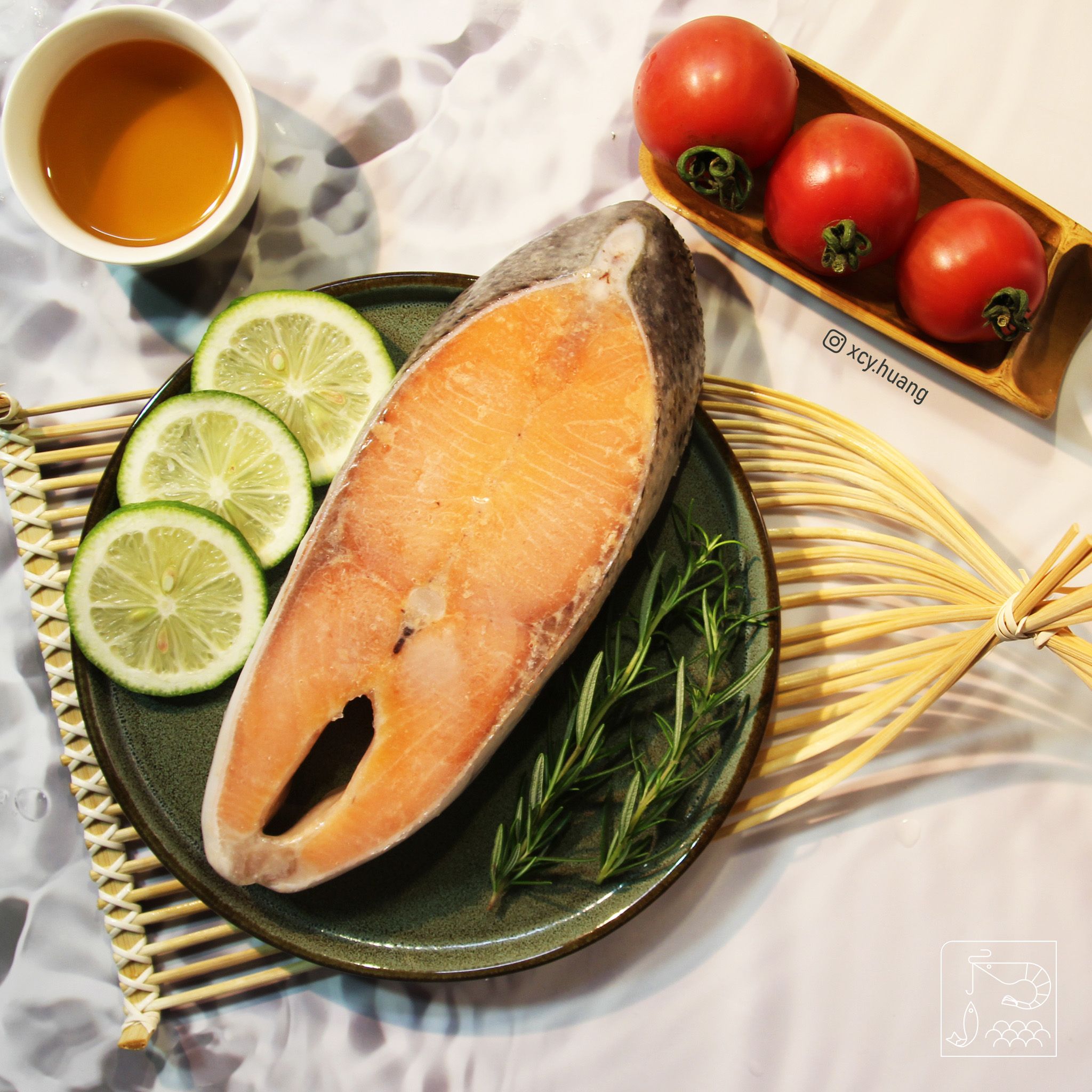 【厚切鮭魚 2L】320g／片 · 鮮嫩油香 · 營養滿分